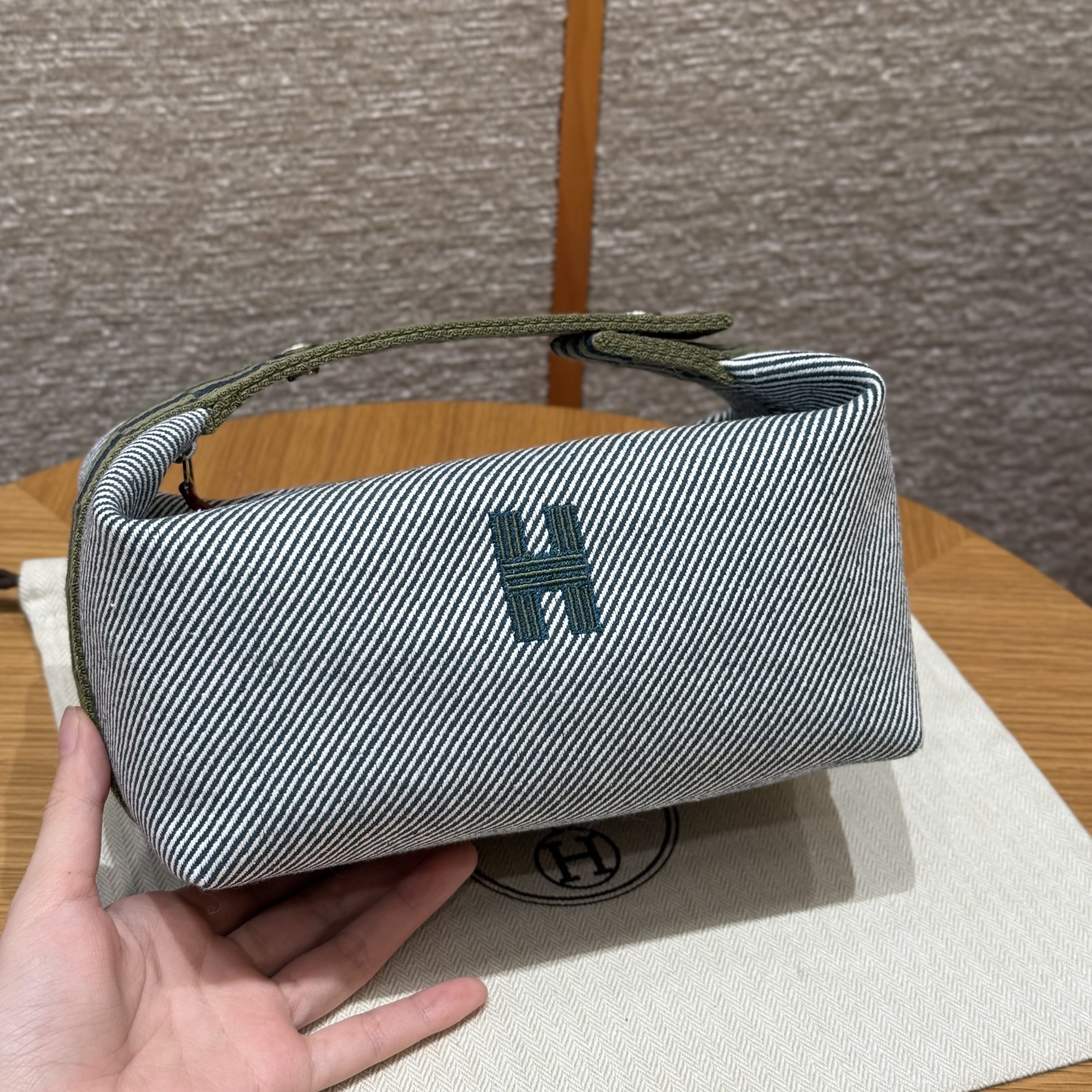 에르메스 Hermes Bride-a-Brac 21cm all- cotton Blue Abysse silver