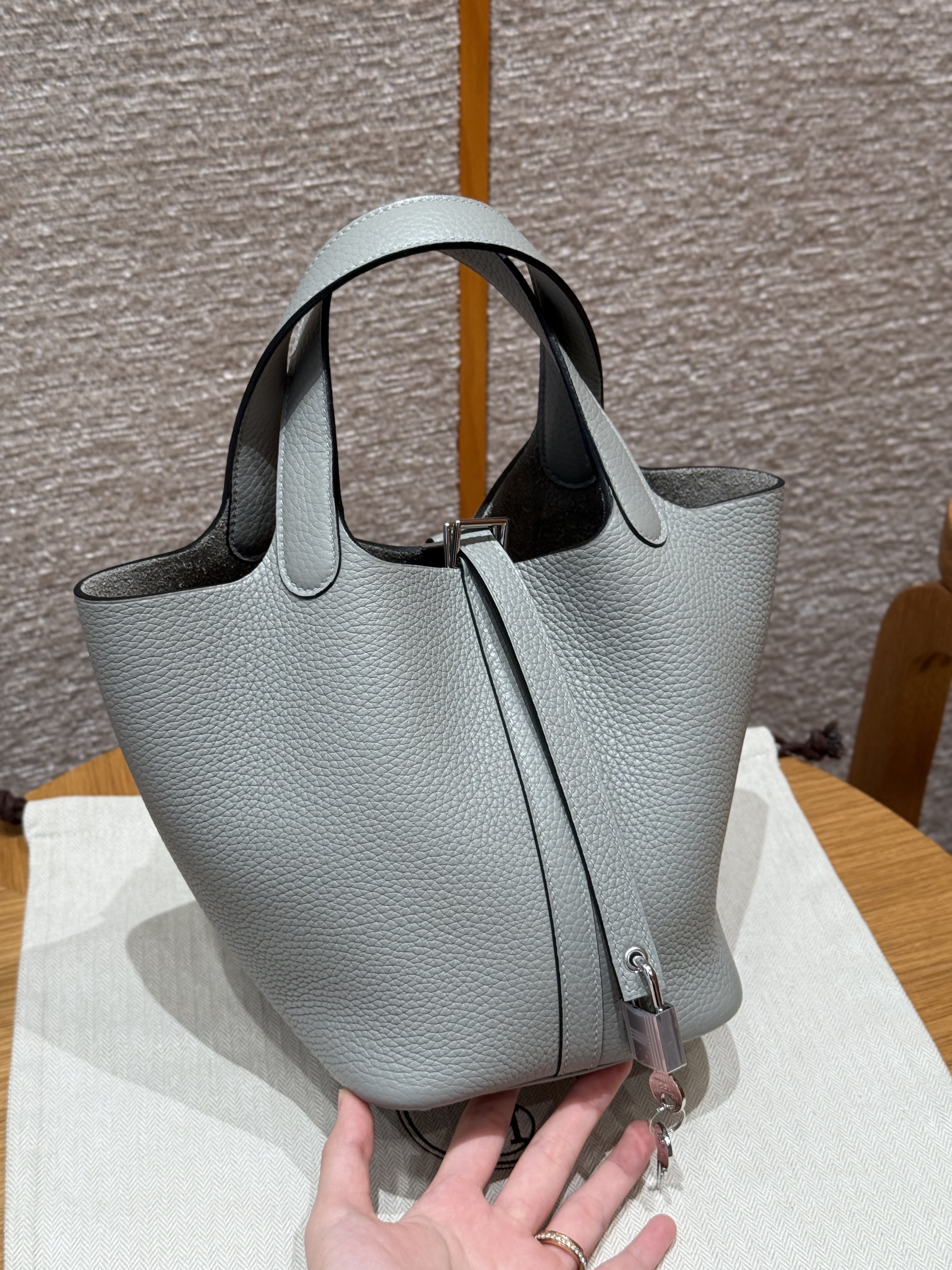 에르메스 Hermes Picotin lock 18cm clemence 4Z Gris Mouette/sliver