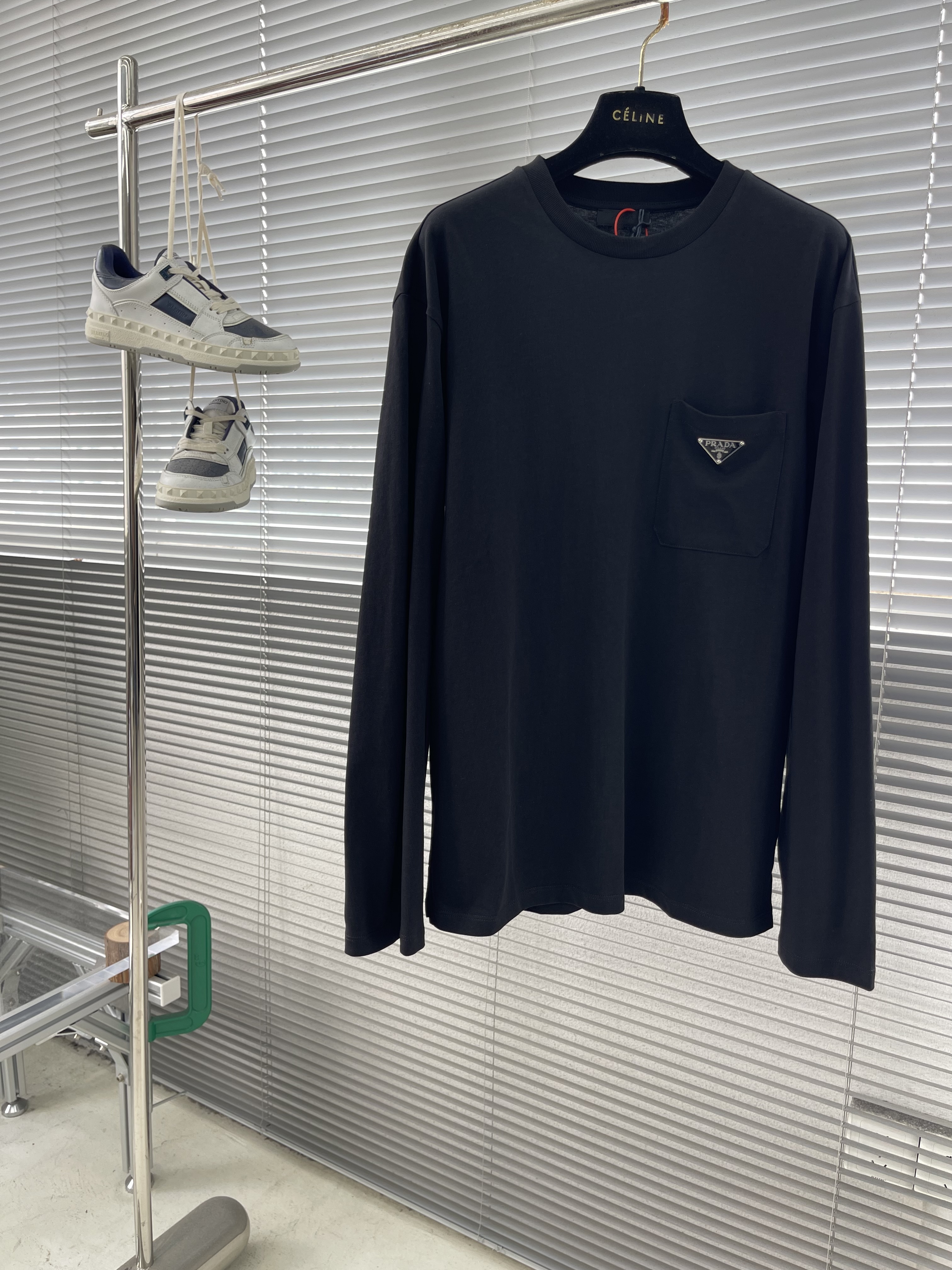 프라다 Prada 긴팔 티셔츠