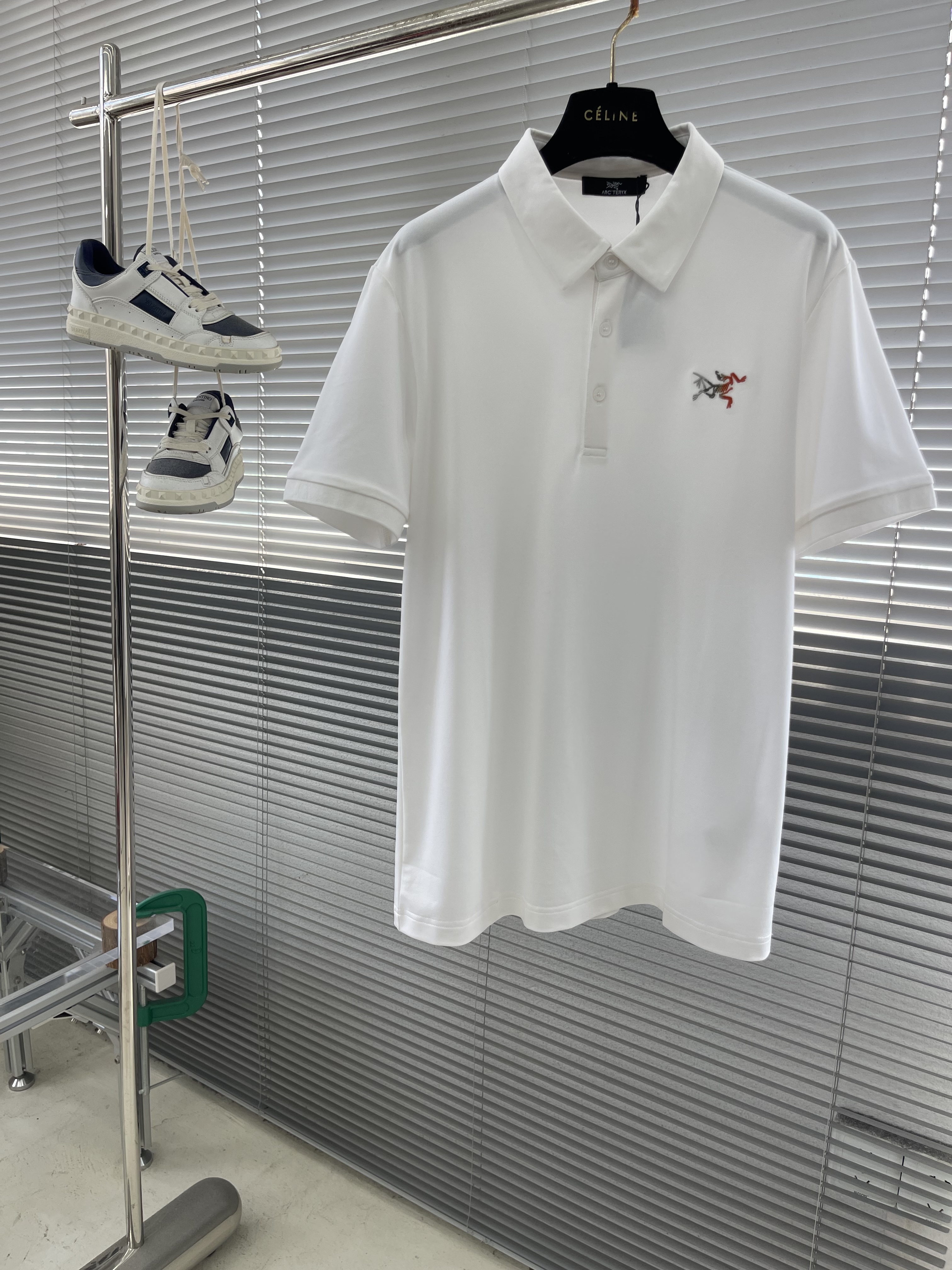 아크테릭스 ARC'TERYX 반팔 티셔츠