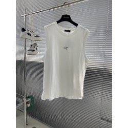 아크테릭스 ARC'TERYX 조끼