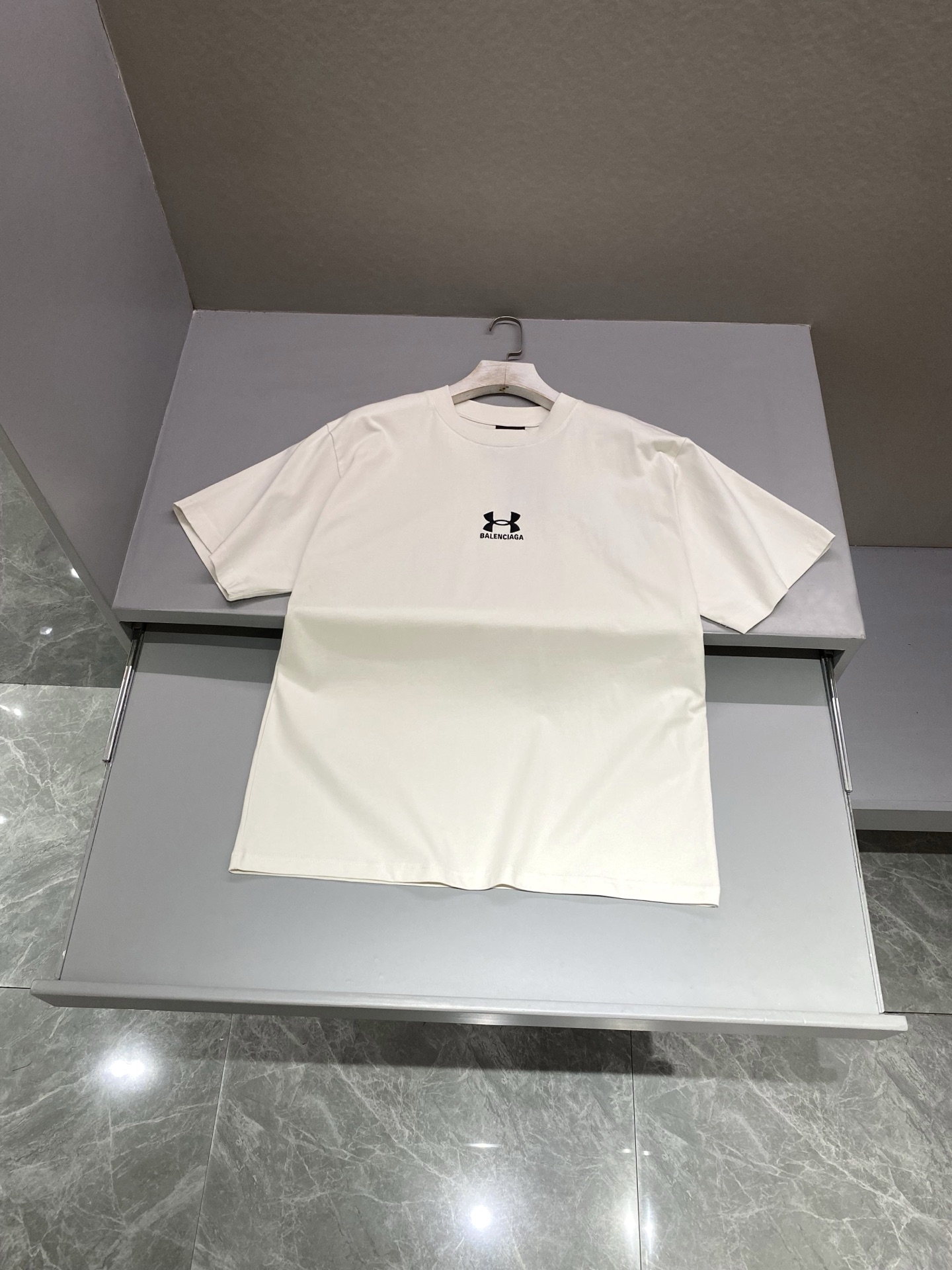 발렌시아가 Balenciaga 반팔 티셔츠