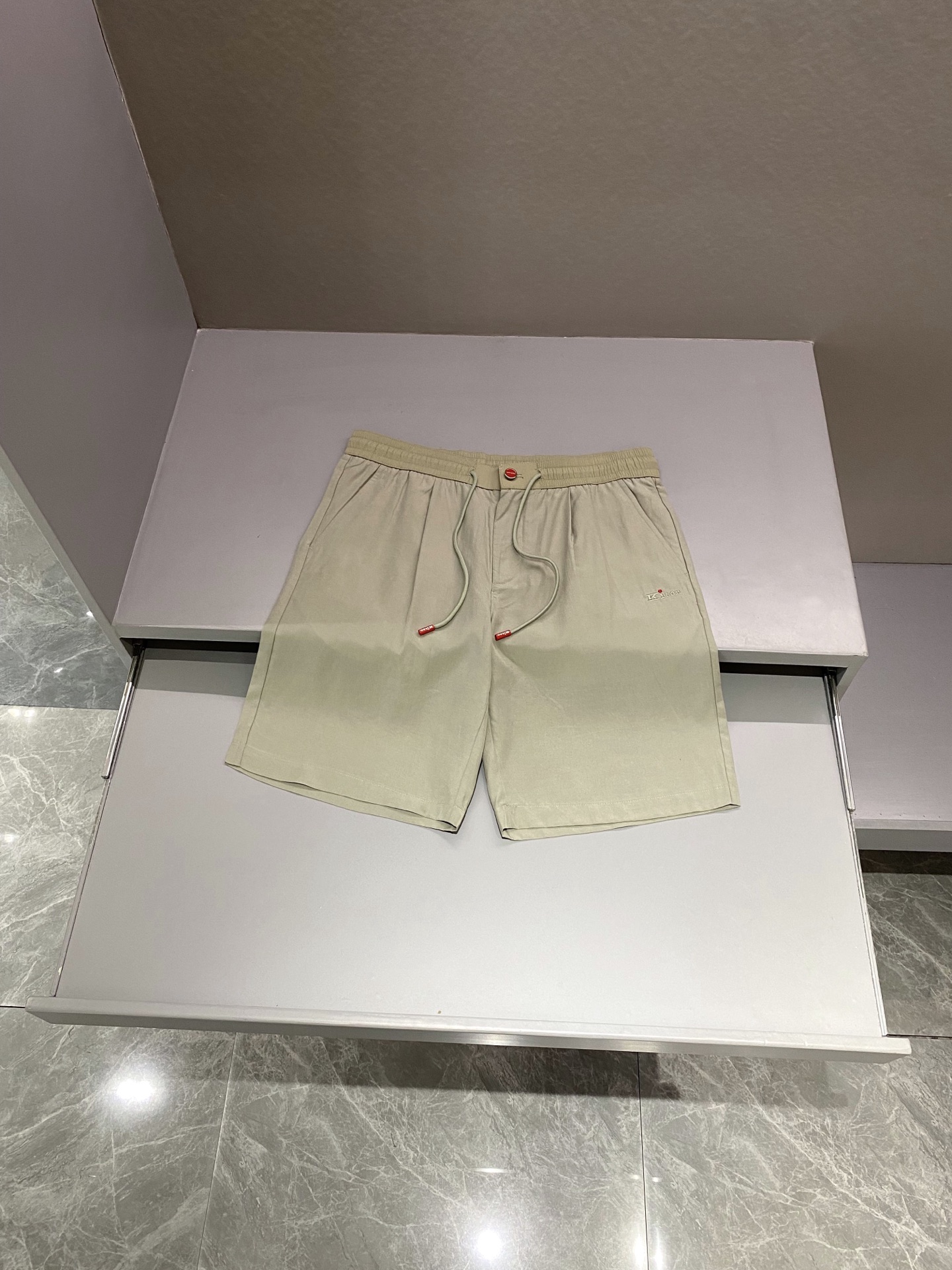 키톤 Kiton 반바지
