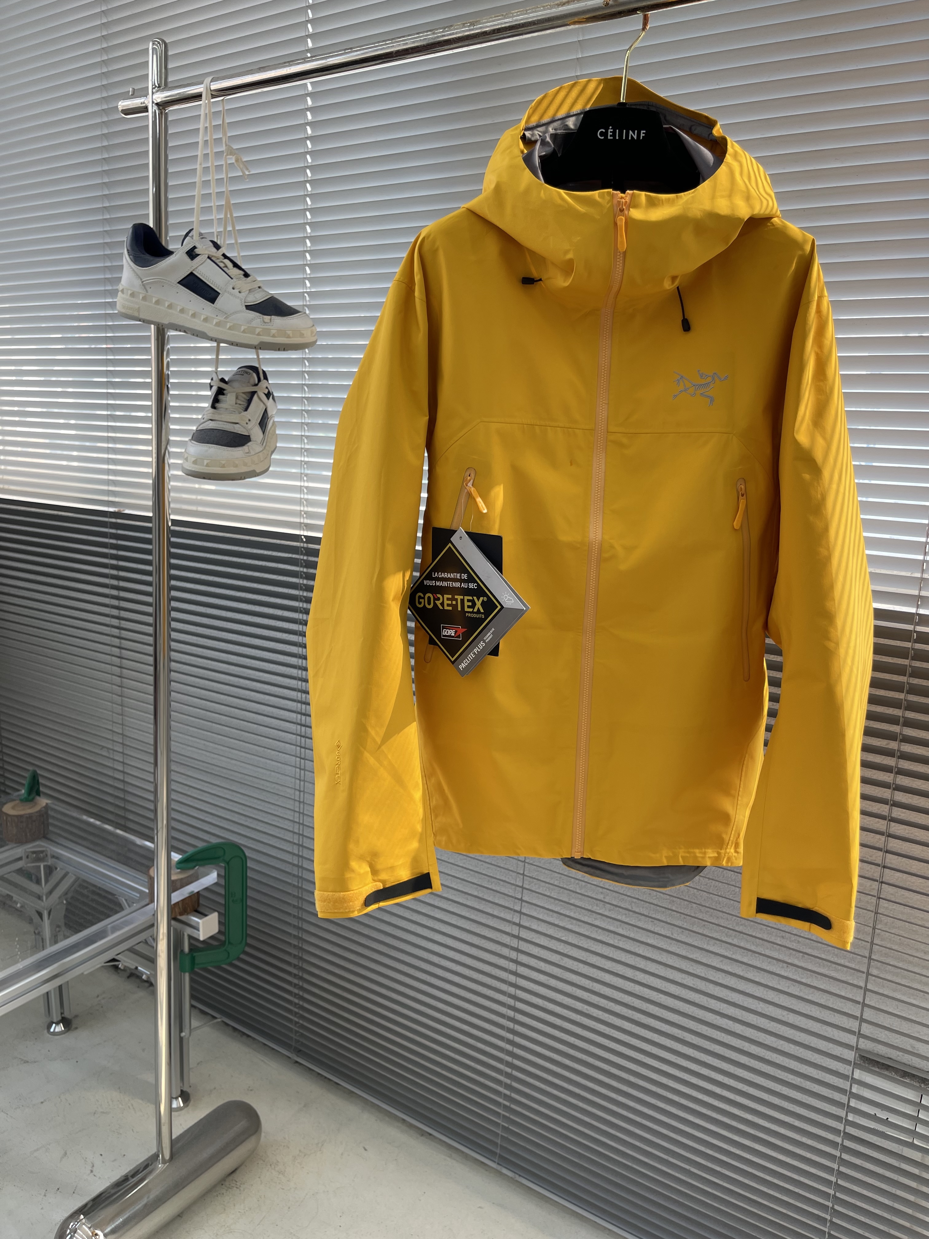아크테릭스 ARC'TERYX 재킷