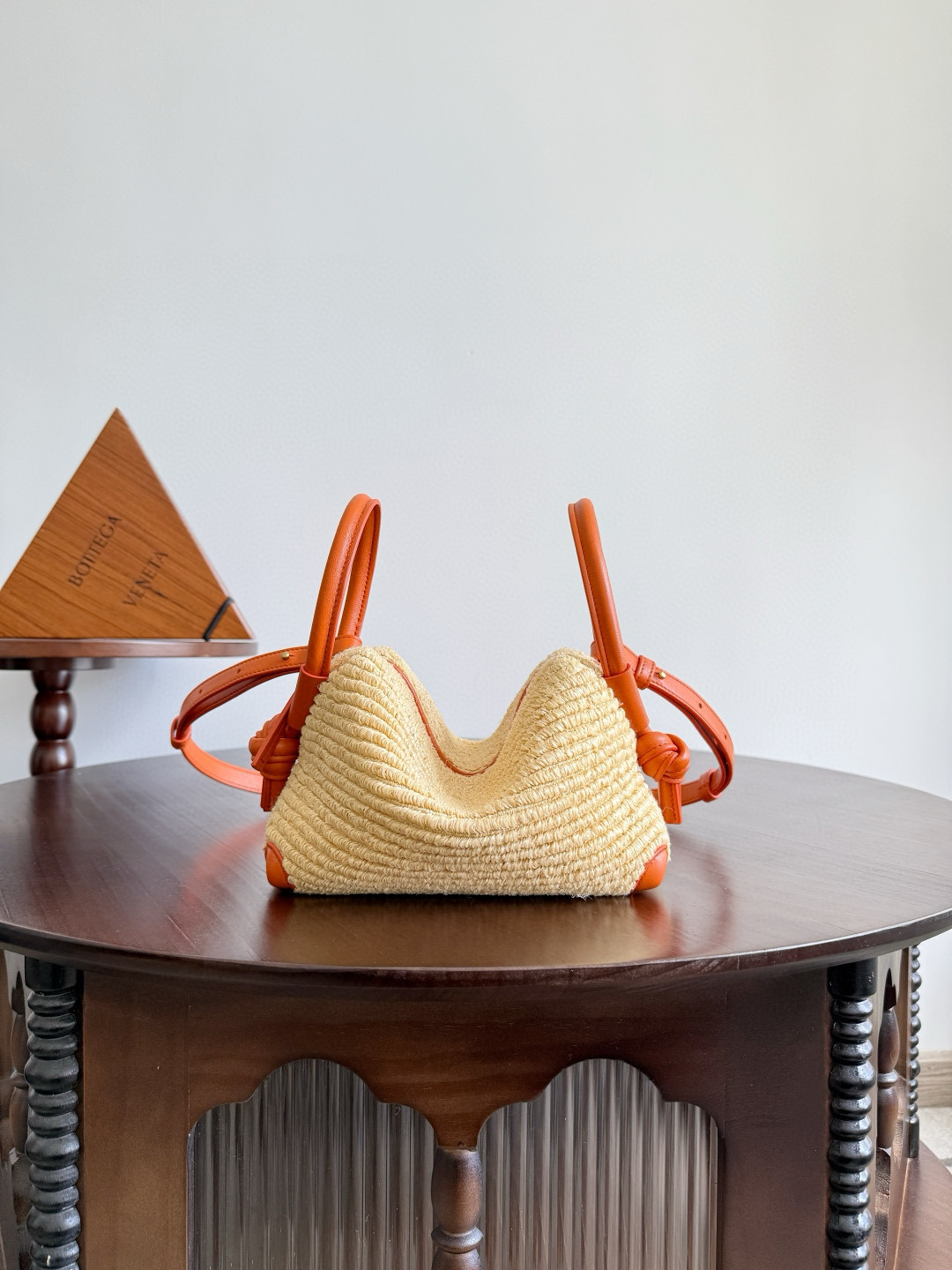 보테가 베네타 Bottega Veneta 829212 Loop 21cm