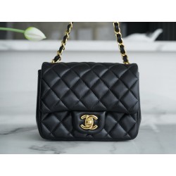 샤넬 Chanel Classic Flap Bag A35200 Black gold 17cm