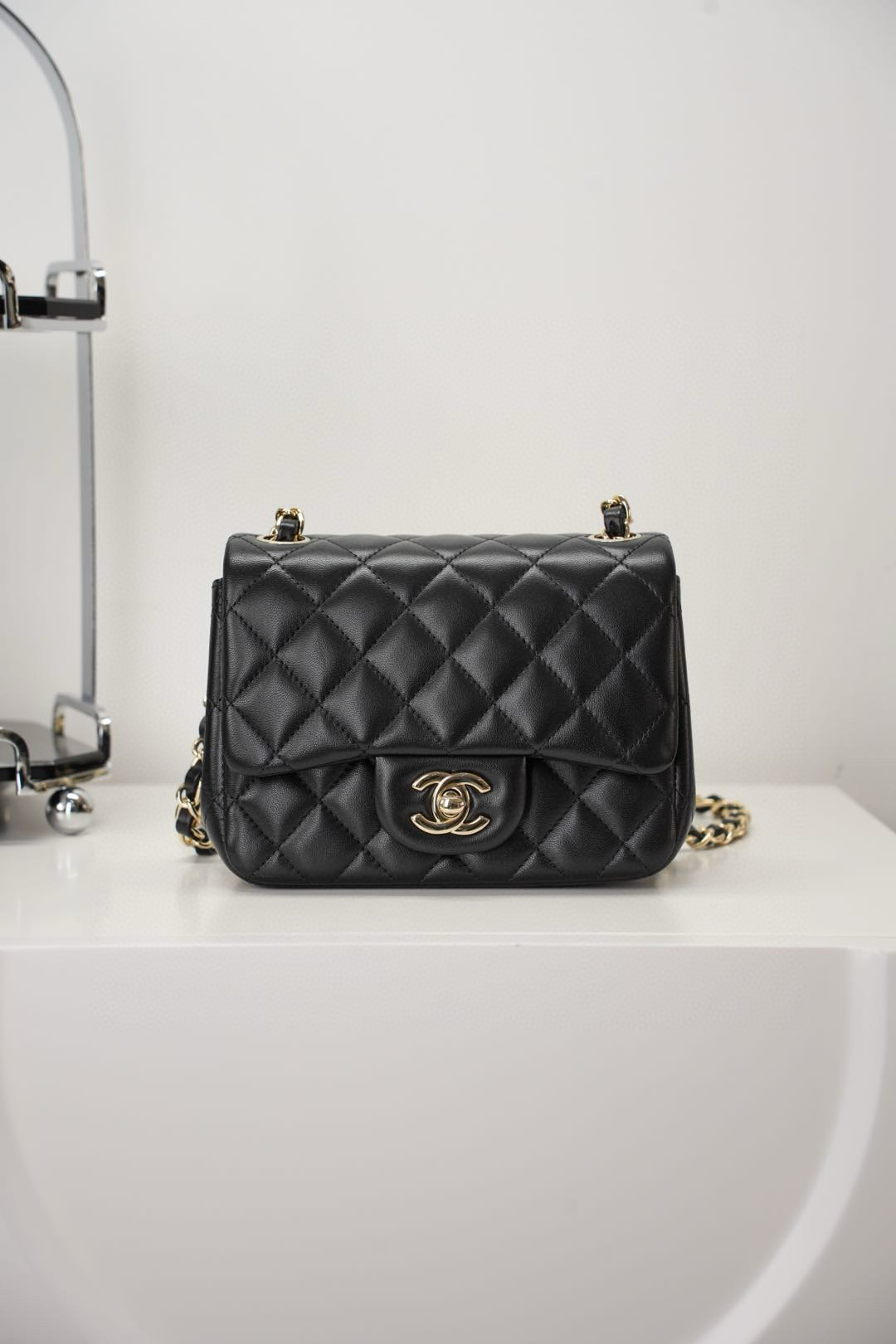 샤넬 Chanel Classic Flap Bag A35200 Black gold 17cm