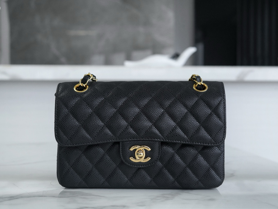 샤넬 Chanel Small Classic Flap Bag  A01113 Black gold 23cm