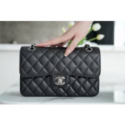 샤넬 Chanel Small Classic Flap Bag A01113 Black silver 23cm