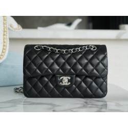 샤넬 Chanel Small Classic Flap Bag A01113 Black silver 23cm