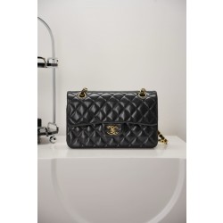 샤넬 Chanel Small Classic Flap Bag A01113 Black gold 23cm