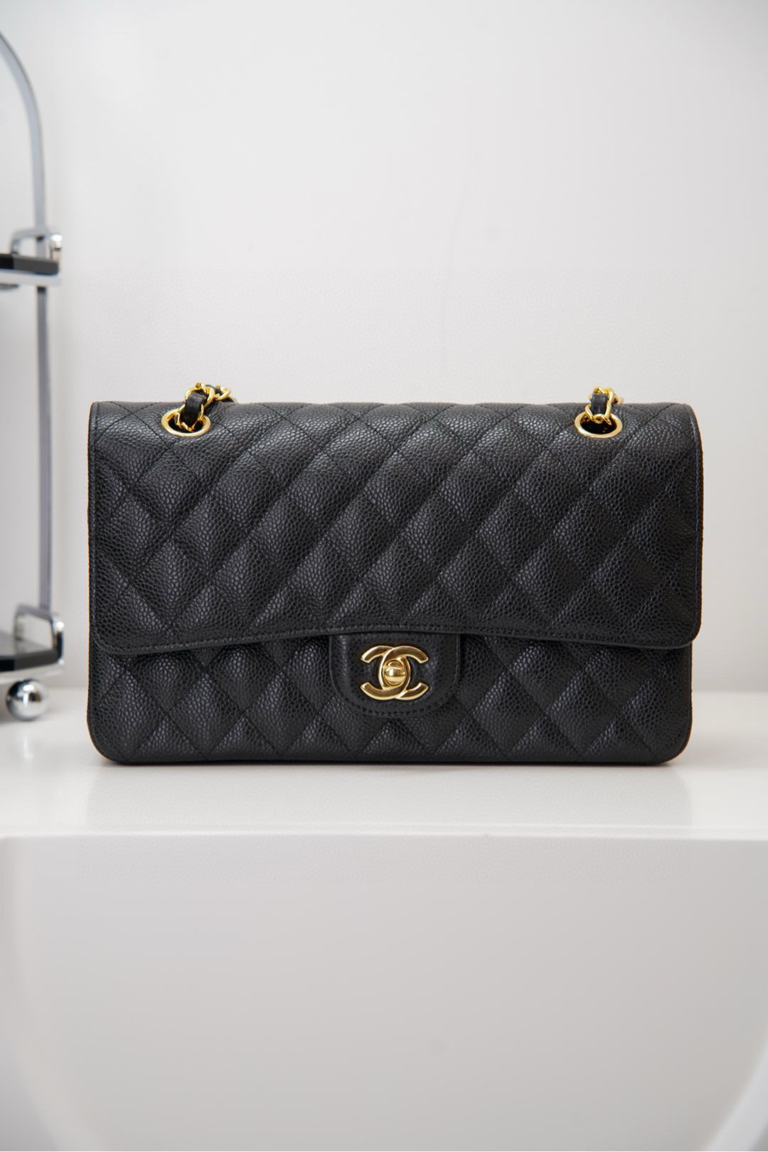 샤넬 Chanel Medium Classic Flap Bag A01112 Black gold 25cm