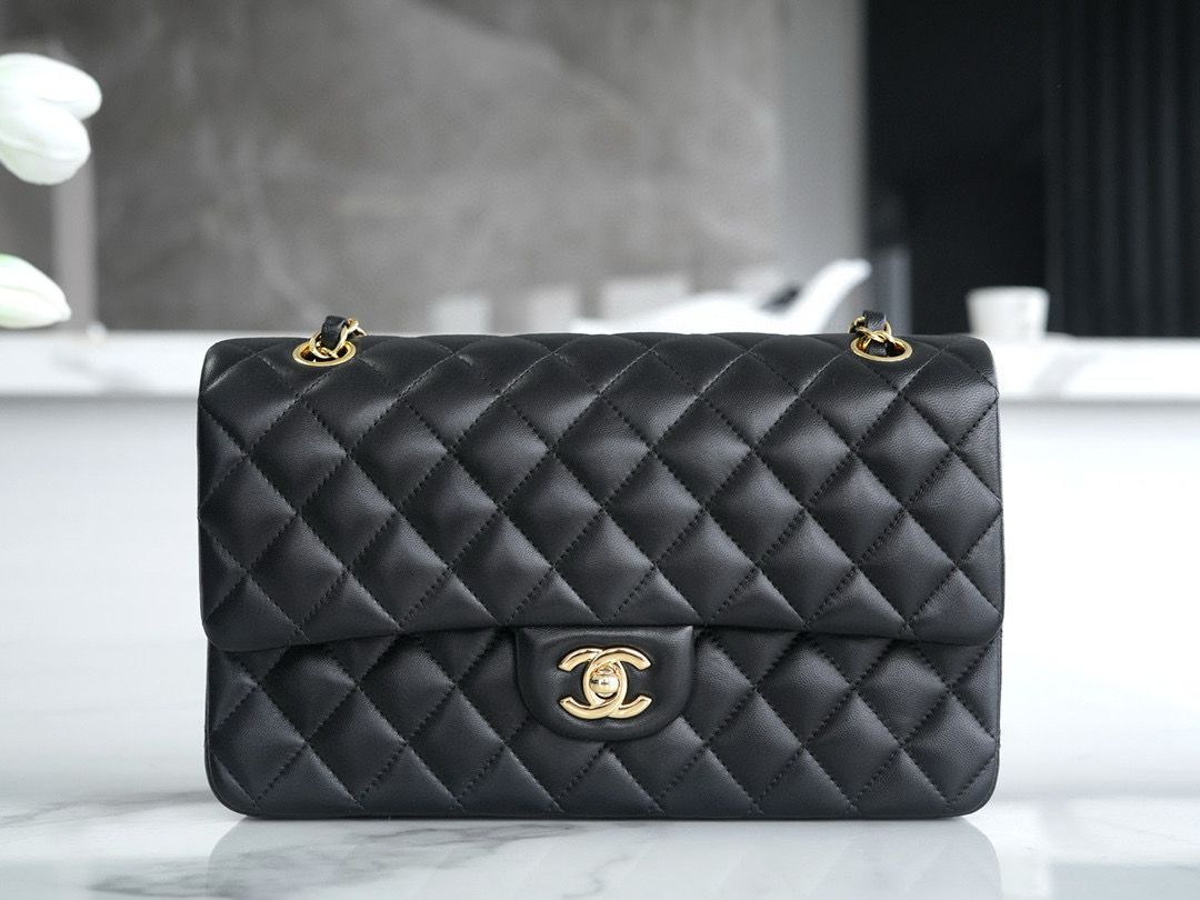 샤넬 Chanel Medium Classic Flap Bag A01112 Black gold 25cm
