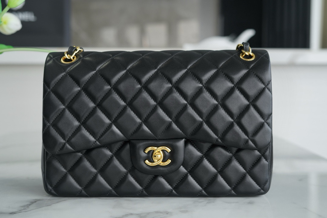 샤넬 Chanel Jumbo Classic Flap Bag A58600 Black gold 30cm