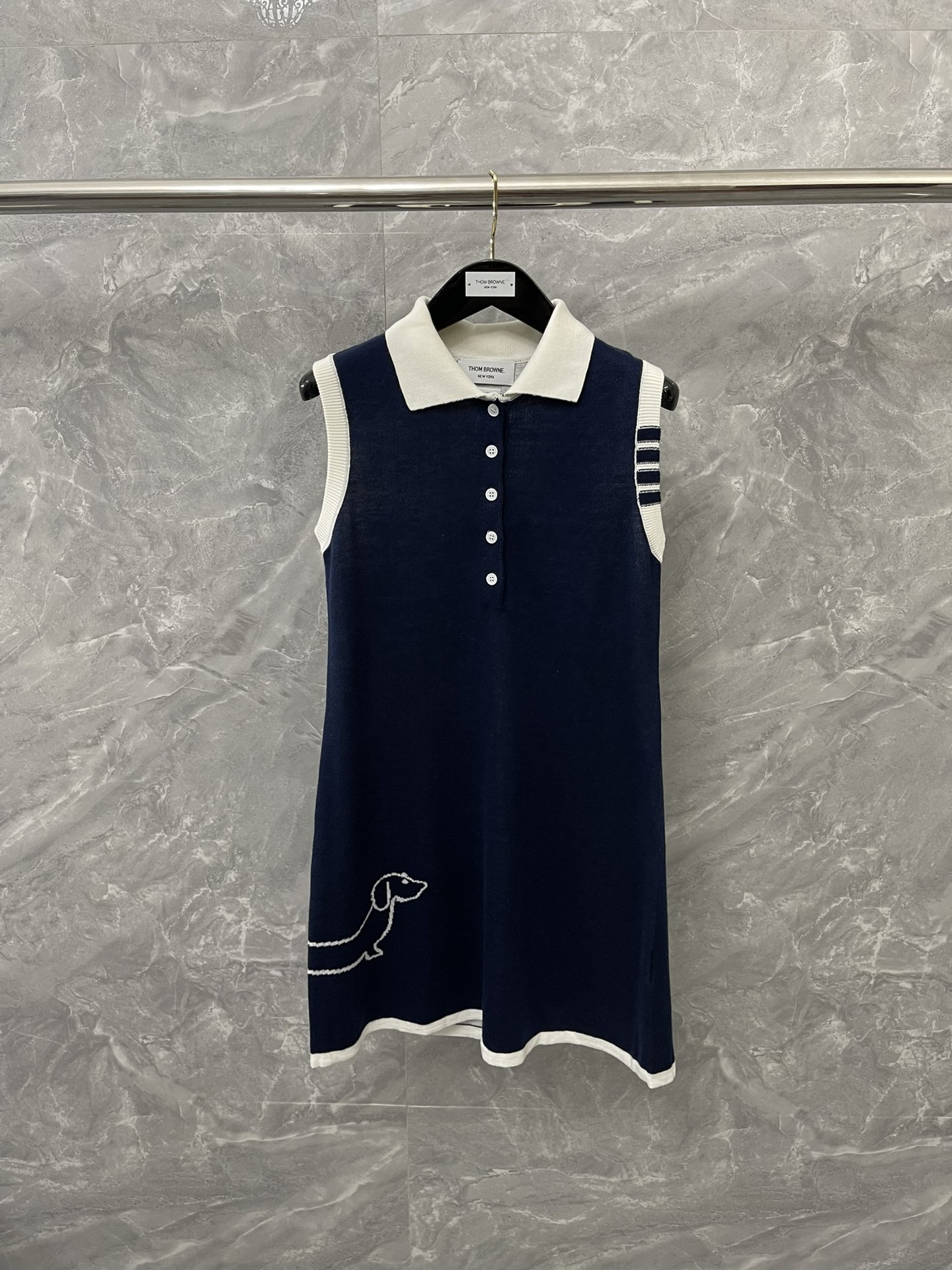 톰브라운 Thom Browne 치마