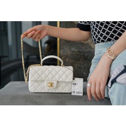 샤넬 Chanel 21s Mini Flap Bag with Top Handle AS2431 White 20cm