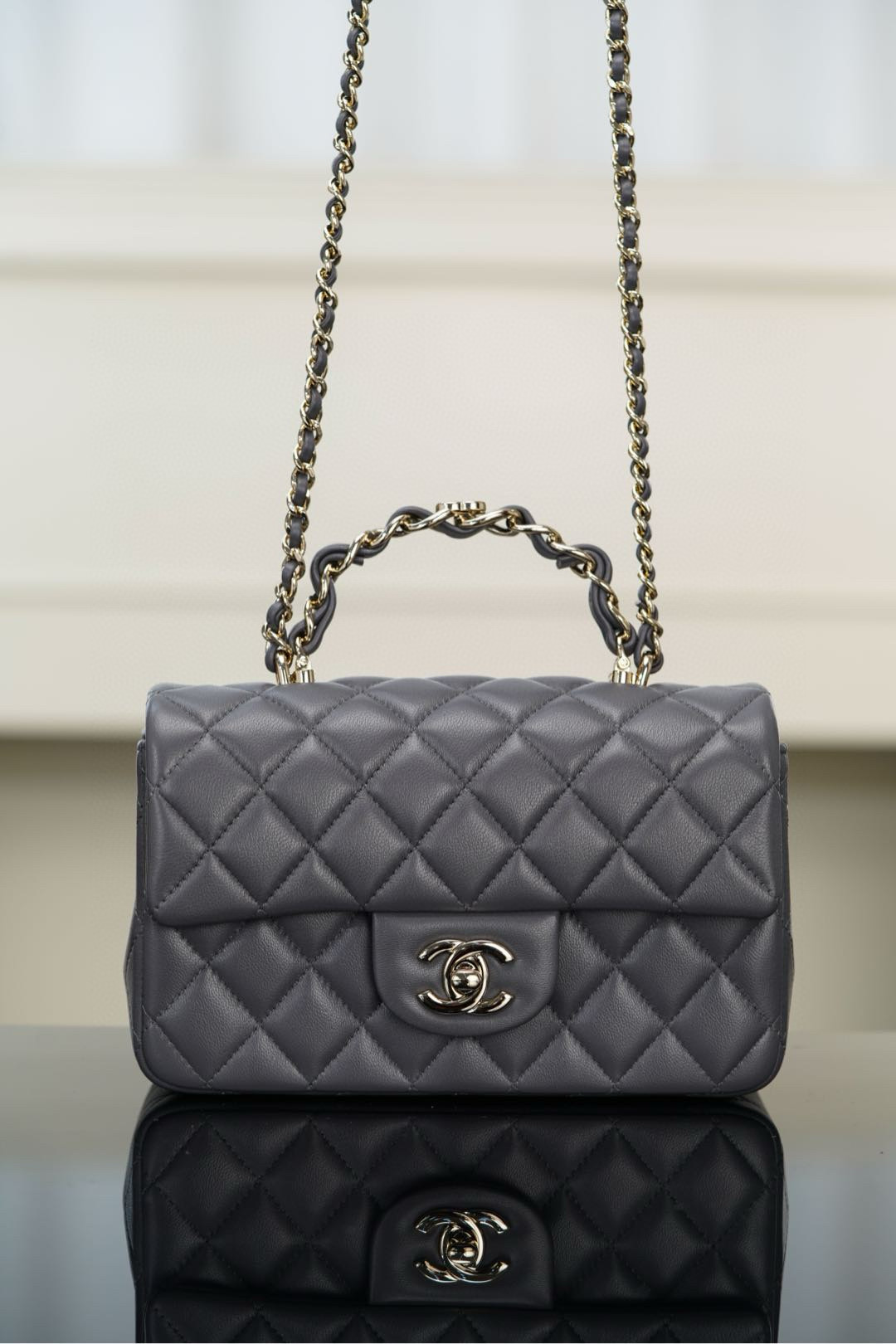 샤넬 Chanel 23K Mini Flap Bag with Top Handle grey 20cm