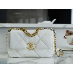 샤넬 Chanel 19 Handbag AS1160 White 26cm