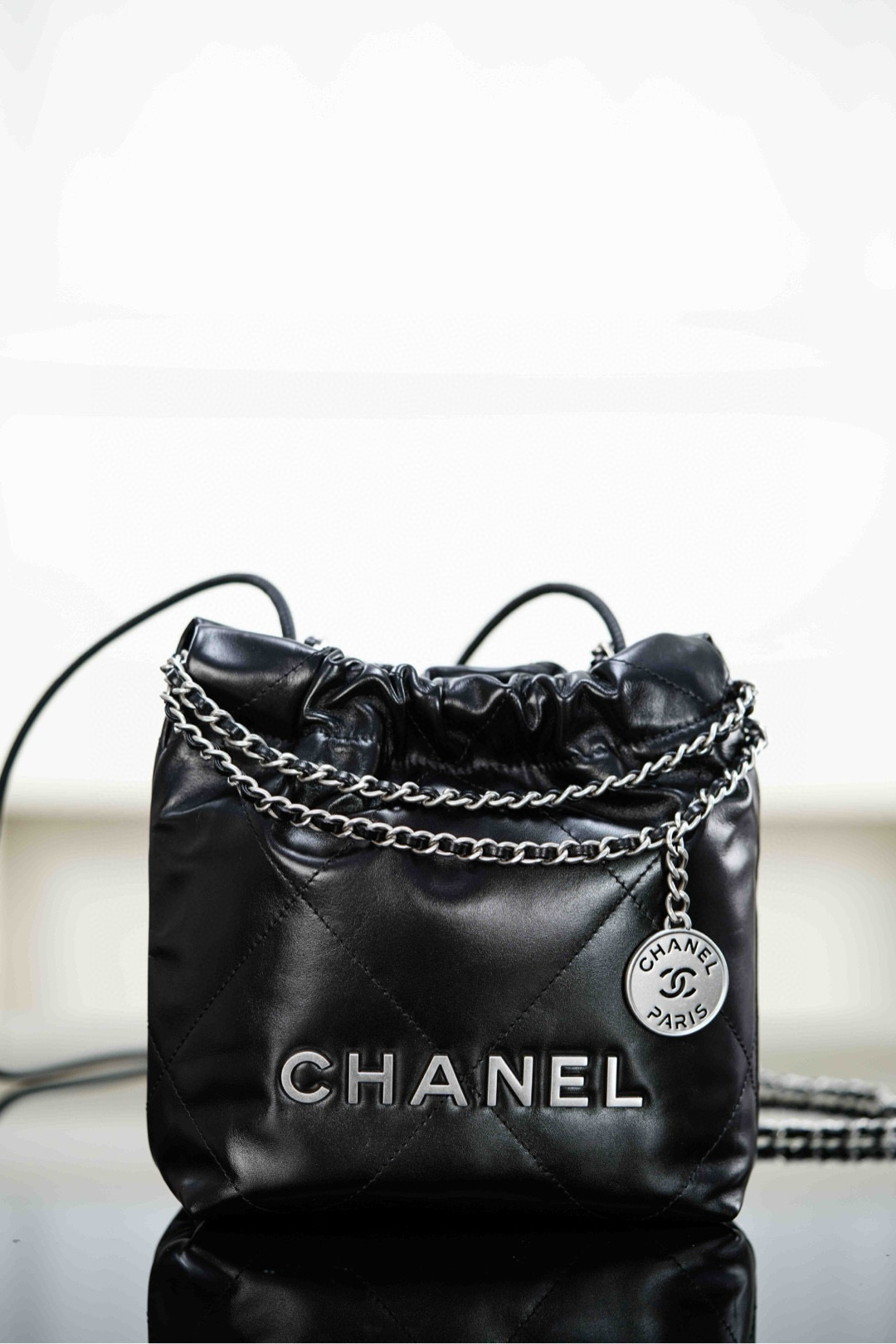 샤넬 Chanel 22P 22Mini Handbag AS3980 Black silver 19cm
