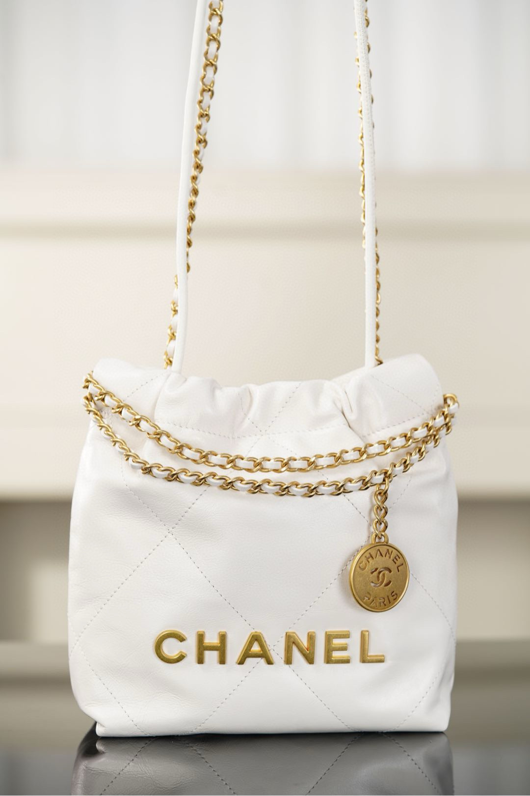 샤넬 Chanel 22P 22Mini Handbag AS3980 White gold 19cm