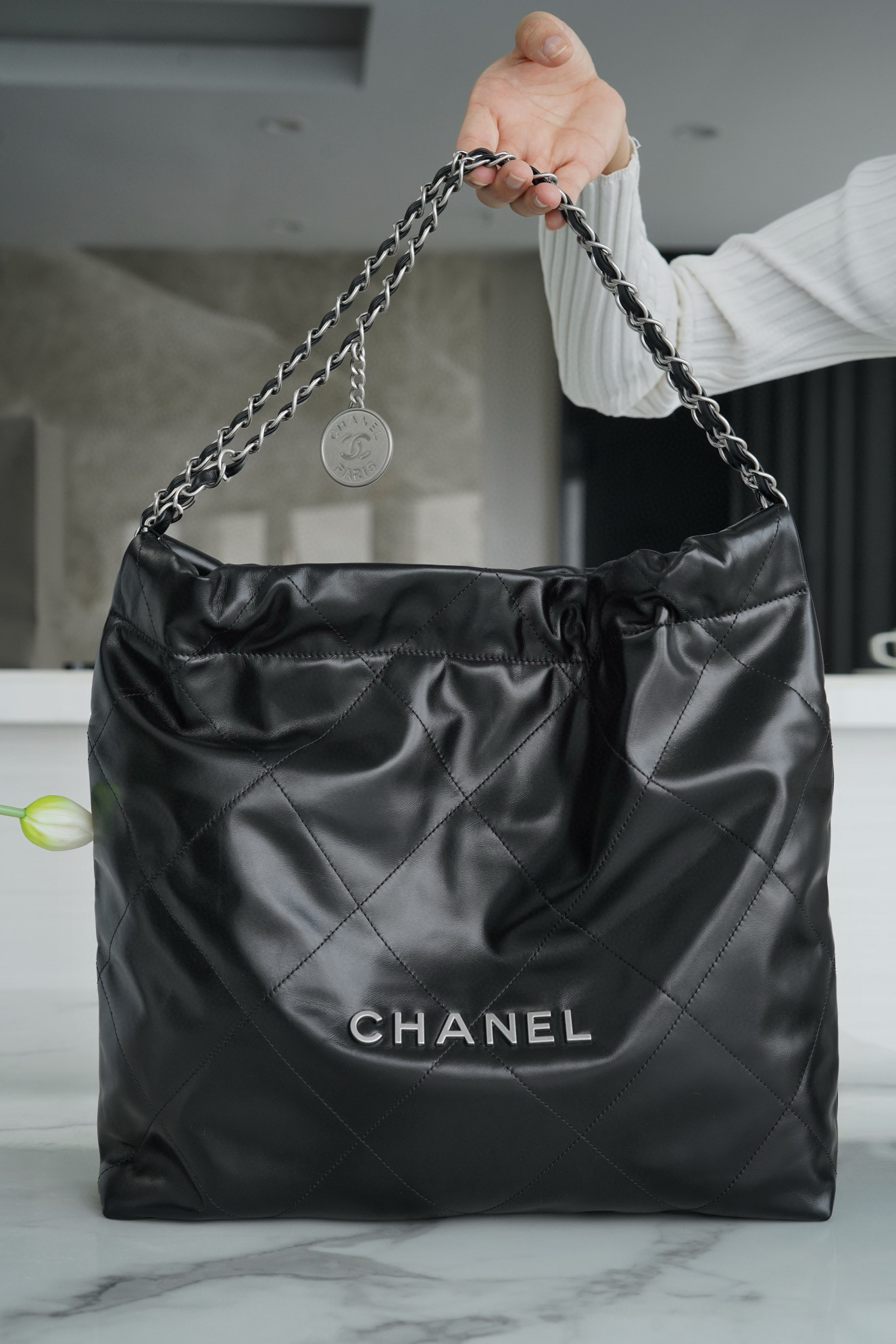 샤넬 Chanel 22P 22Medium Handbag AS3261 Black silver 39cm