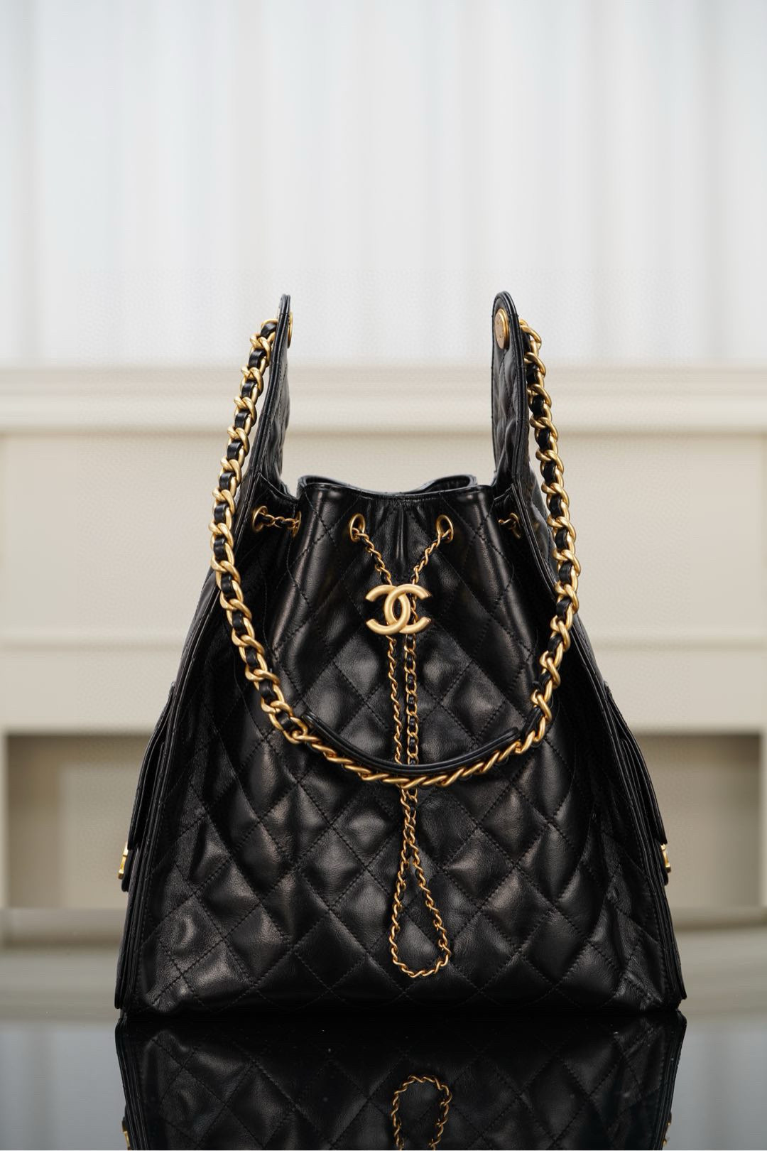 샤넬 CHANEL 25c 25Medium Handbag AS5311 Black 30cm