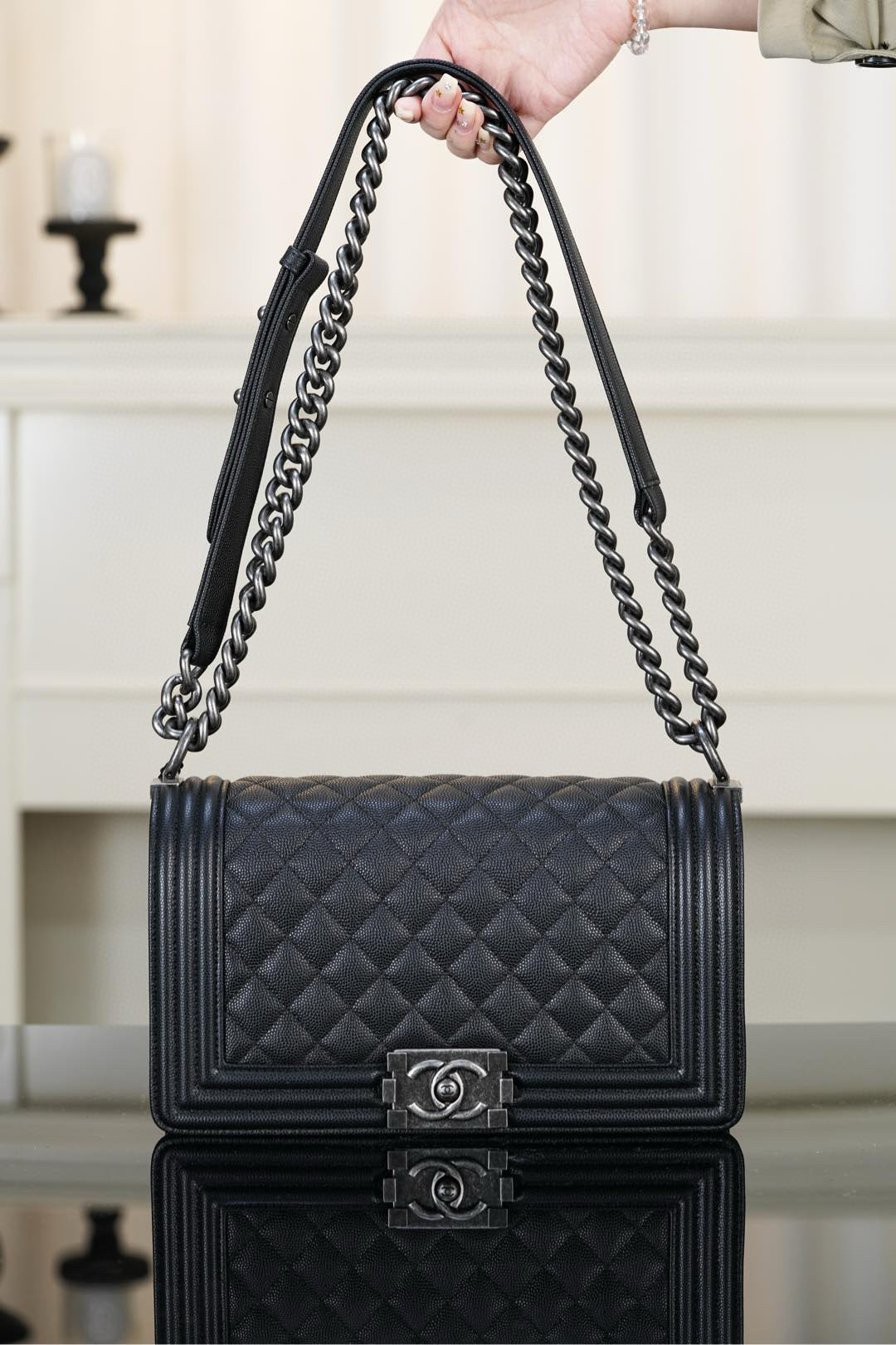 샤넬 Chanel Medium Leboy Bag A67086 Black silver 25cm