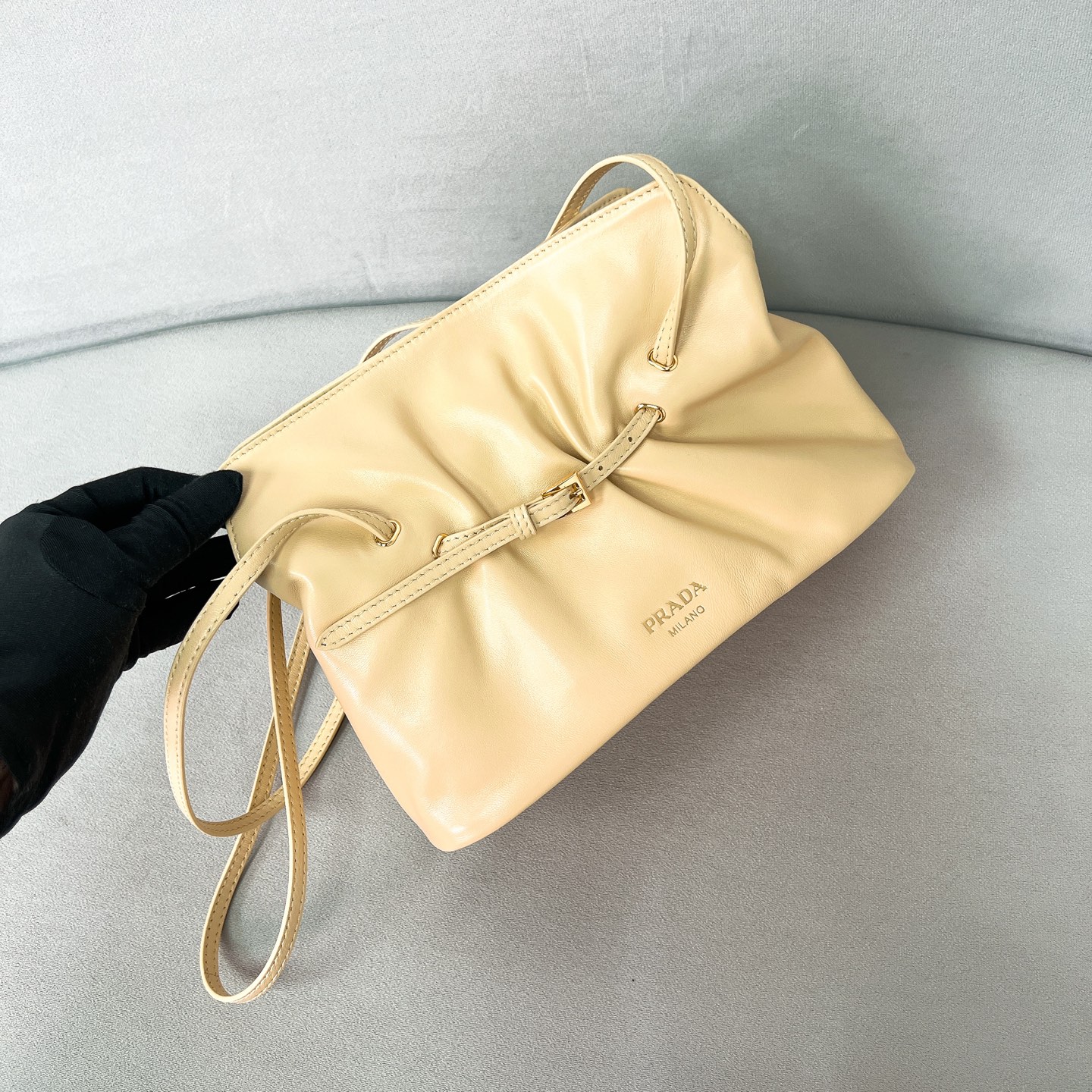 프라다 Prada 1BG586 숄더백 25CM