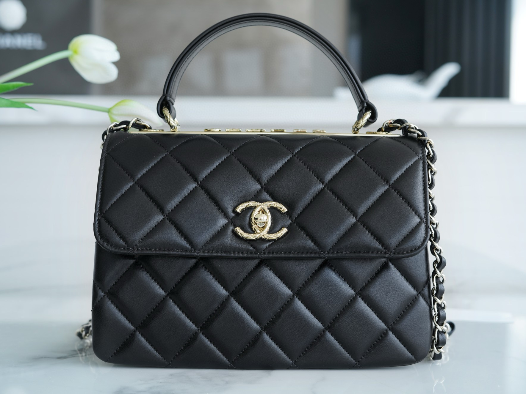샤넬 Chanel 22ss Trendy CC Flap Bag with Top Handle A92236 Black 25cm