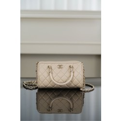 샤넬 Chanel Bowling Bag Apricot 18.5cm