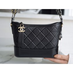 샤넬 Chanel Gabrielle Small Hobo Bag A91810 Black 20cm