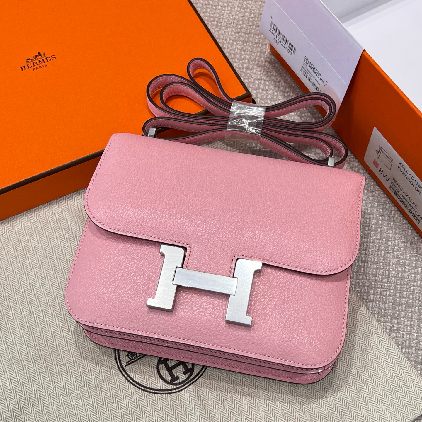 에르메스 Hermes Constance 19cm Mysore 3Q Rose Sakura/silver