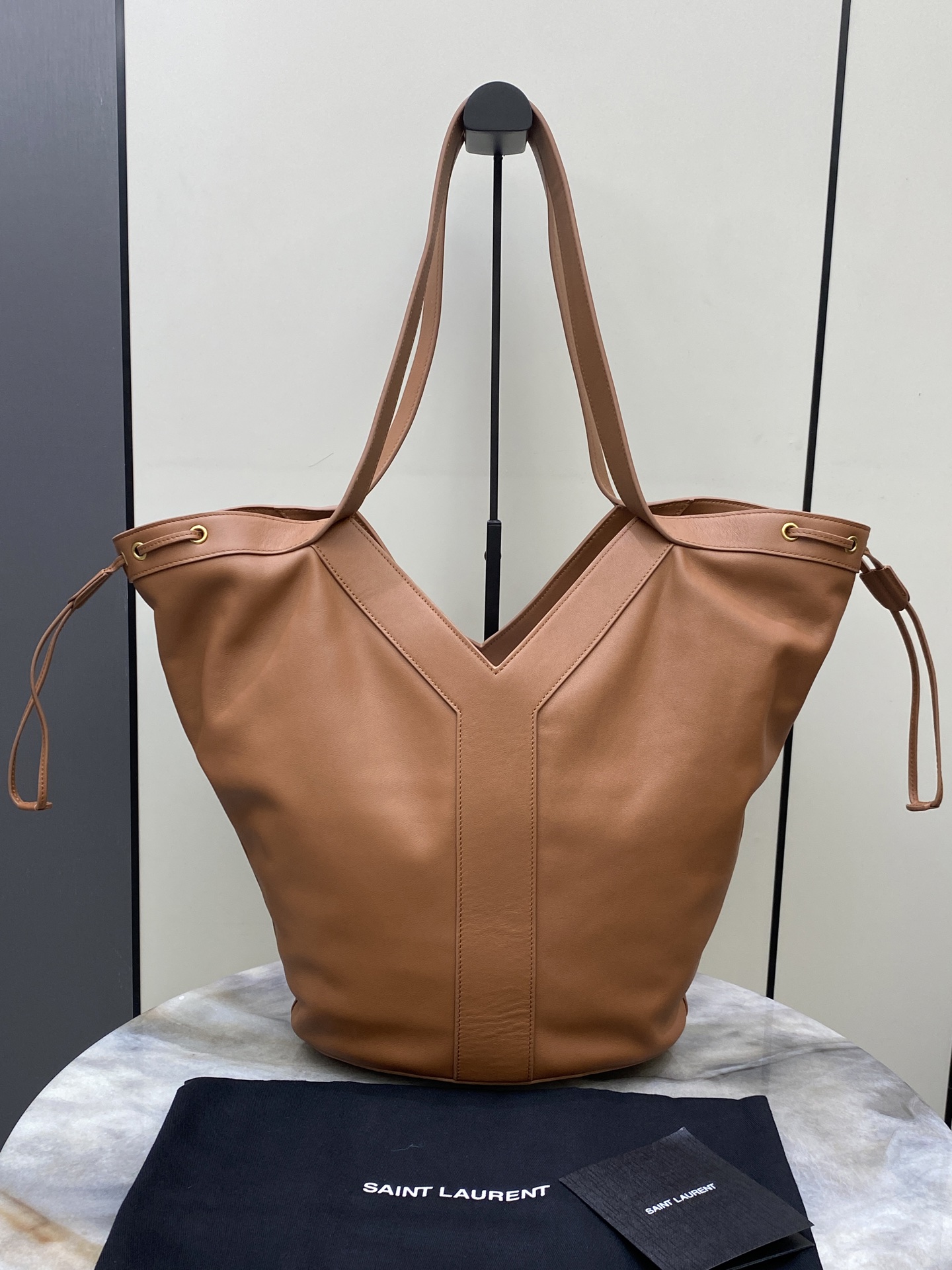 생로랑 Saint laurent/YSL 833160 Y Large Hobo in Leather Brick