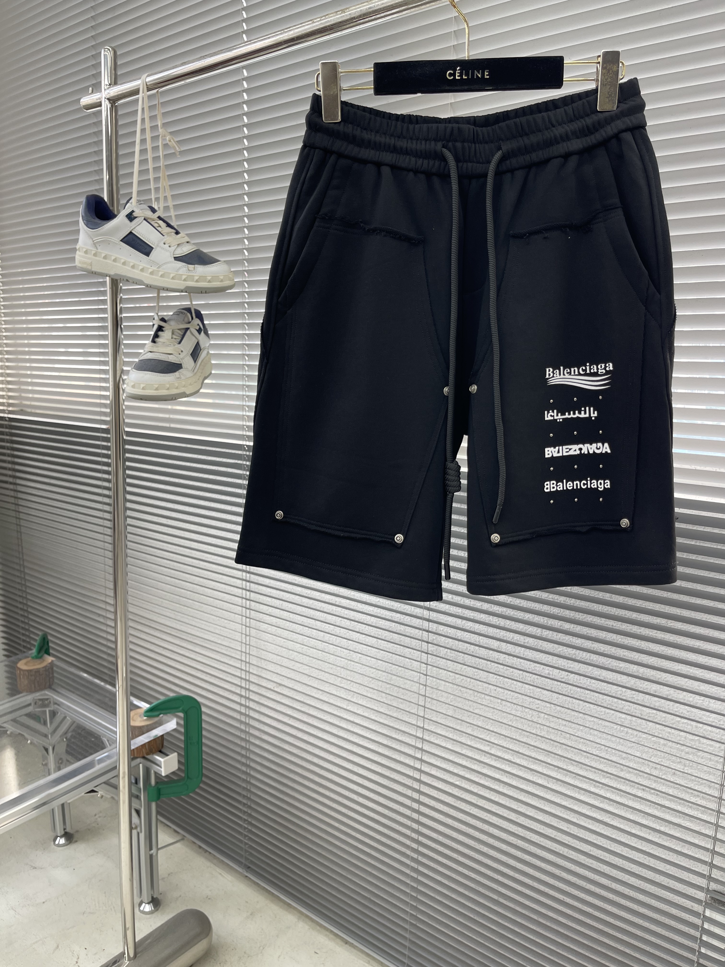 발렌시아가 Balenciaga 반바지