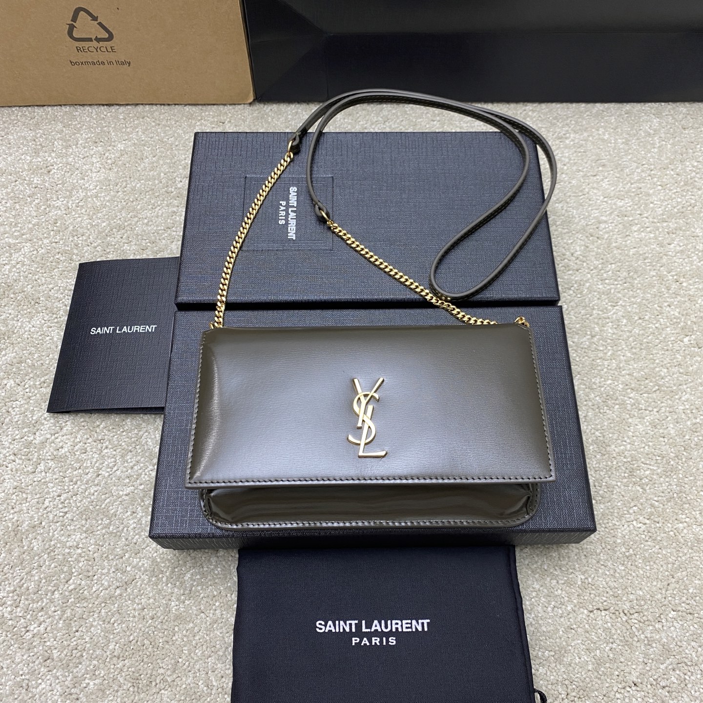 생로랑 Saint laurent/YSL 635095 Cassandre Phone Holder In Smooth Leather Light Musk 18CM