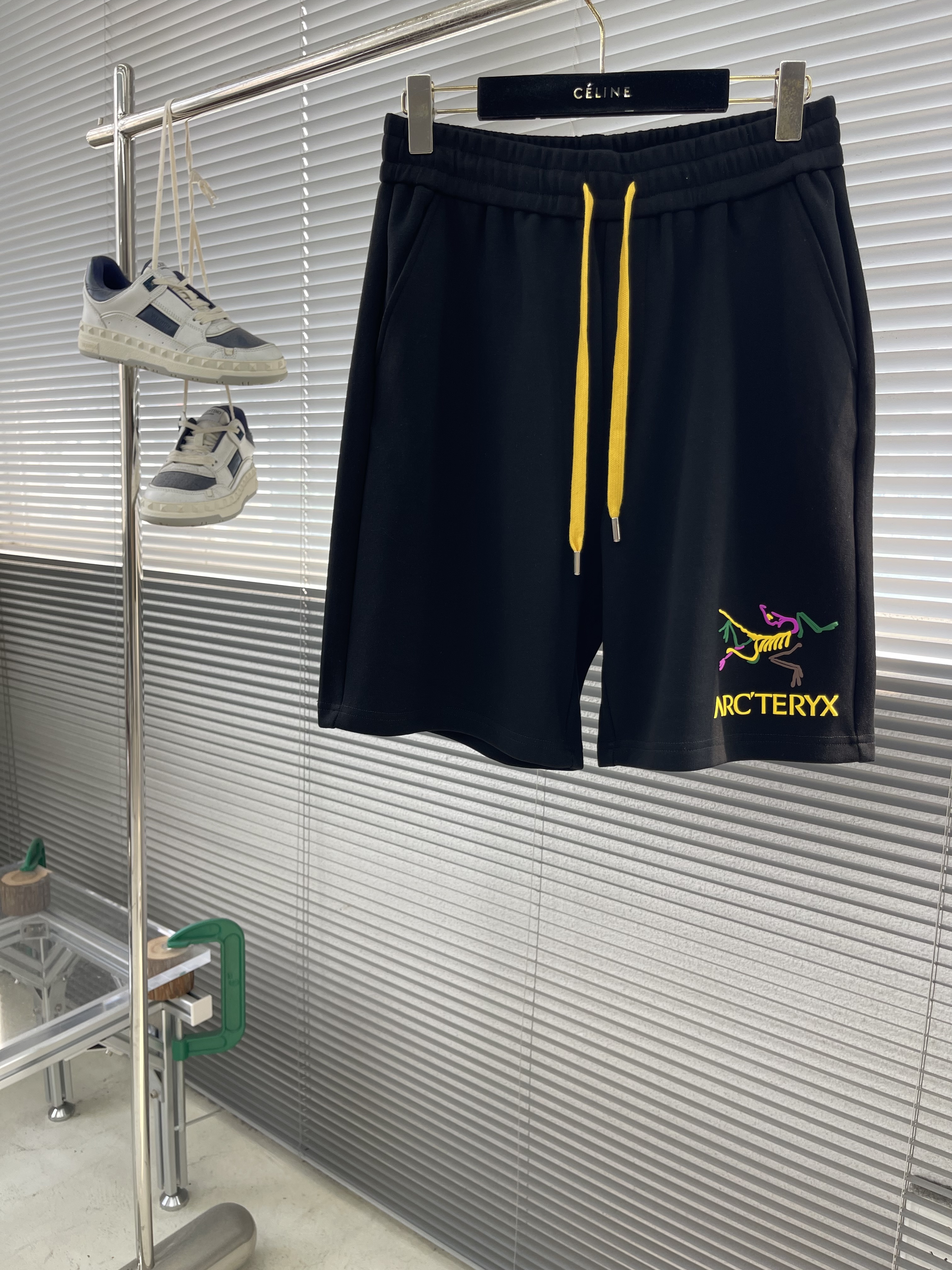 아크테릭스 ARC'TERYX 반바지