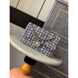샤넬 Chanel Medium Classic Flap Bag Black 25.5cm