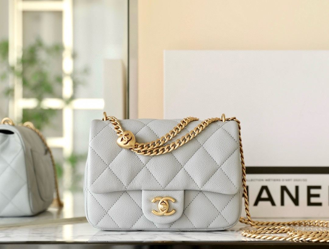 샤넬 Chanel 24P Mini Flap Bag C-541 grey 20cm