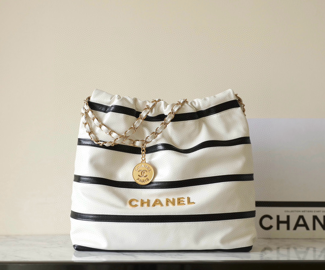 샤넬 Chanel 24S 22 Handbag C-091 White&Black 35cm