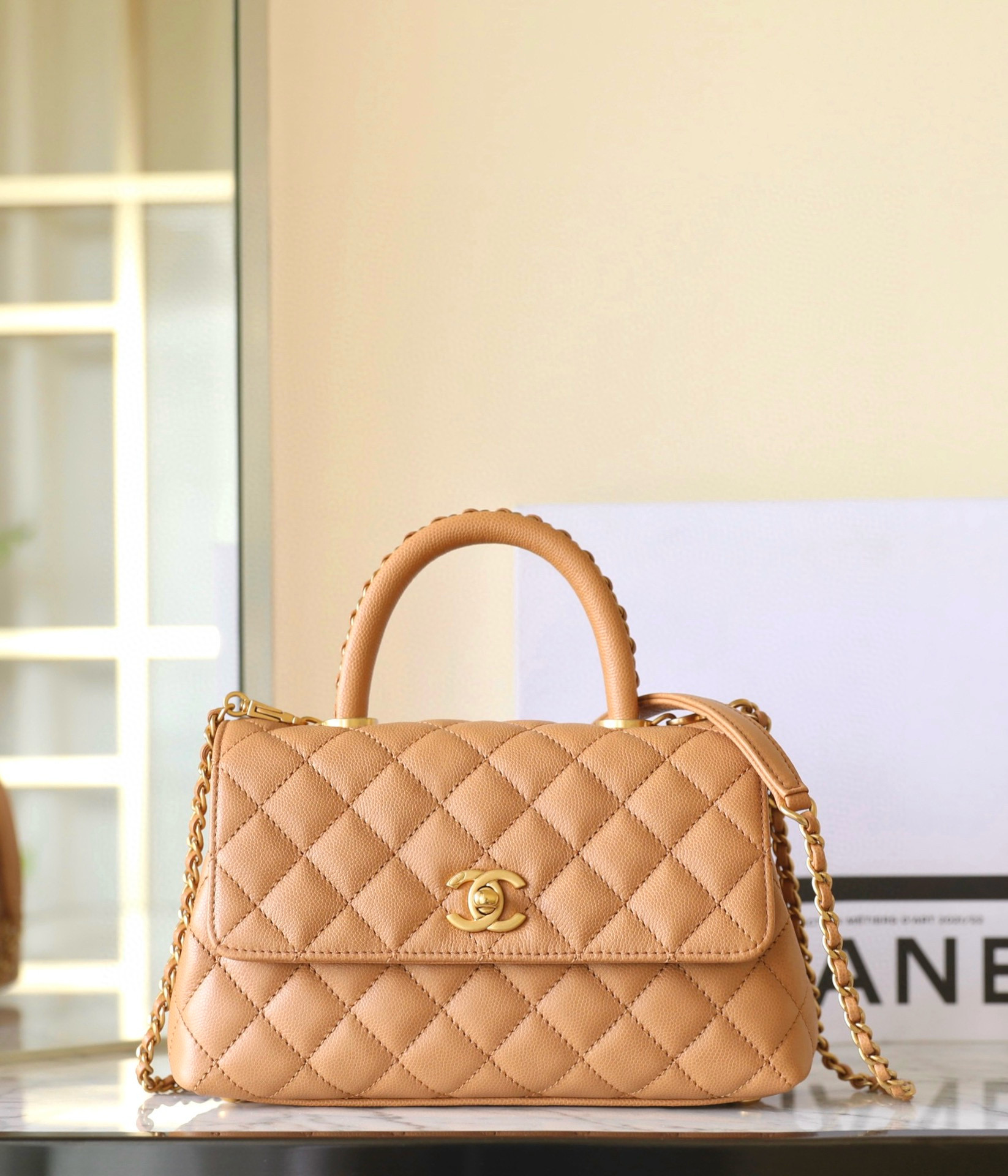 샤넬 Chanel A92990 Small CoCo Handle Flap Bag C-012 Caramel  24cm