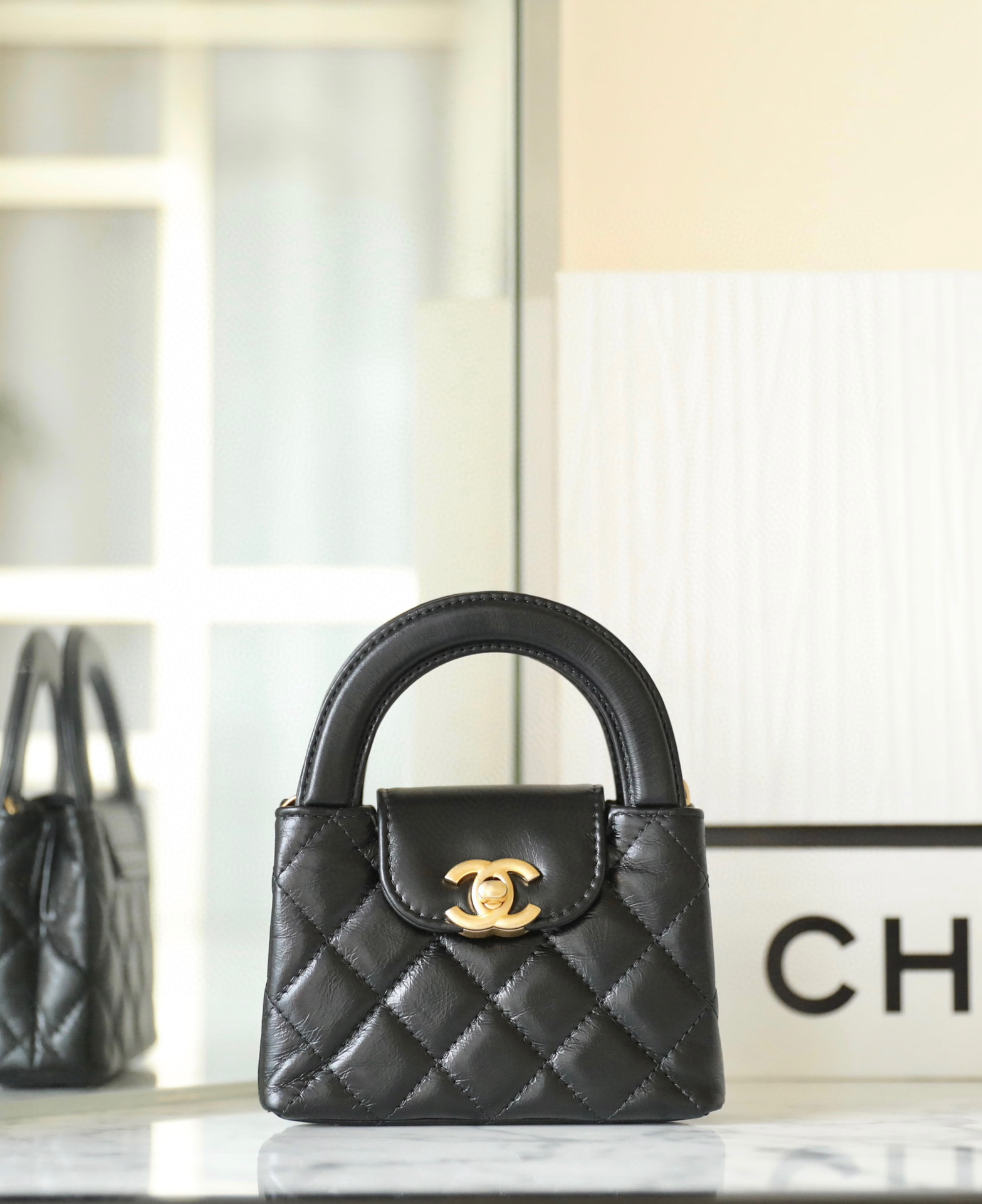 샤넬 Chanel 24A Mini Kelly Clutch with Chain C-501 Black 12.5cm