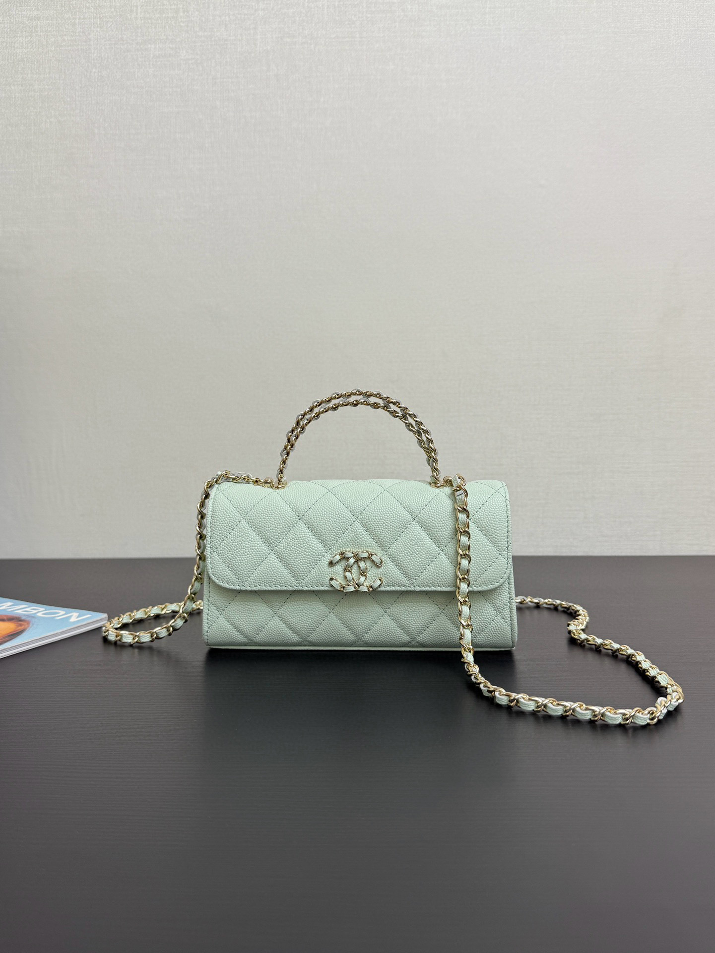 샤넬 Chanel 25s AP3238 Flap Phone Holder with Chain 99194 green 18cm