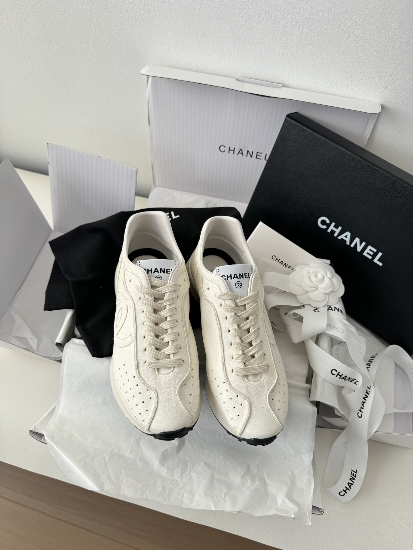 샤넬 CHANEL 스니커즈