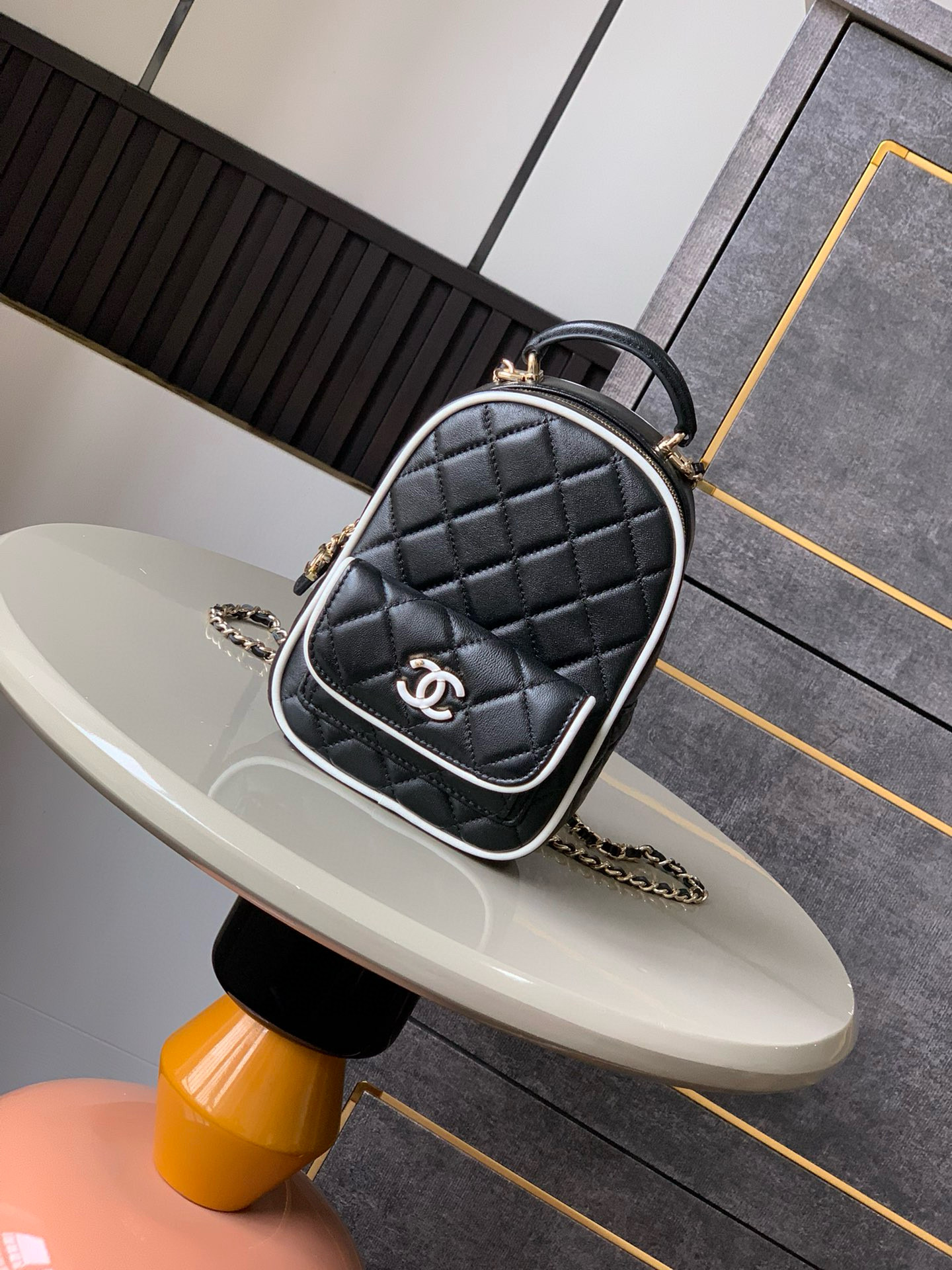 샤넬 Chanel 25P Backpack Black 13cm