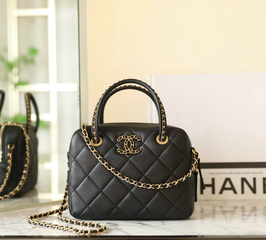 샤넬 Chanel 25c Bowling Bag Black 18.5cm