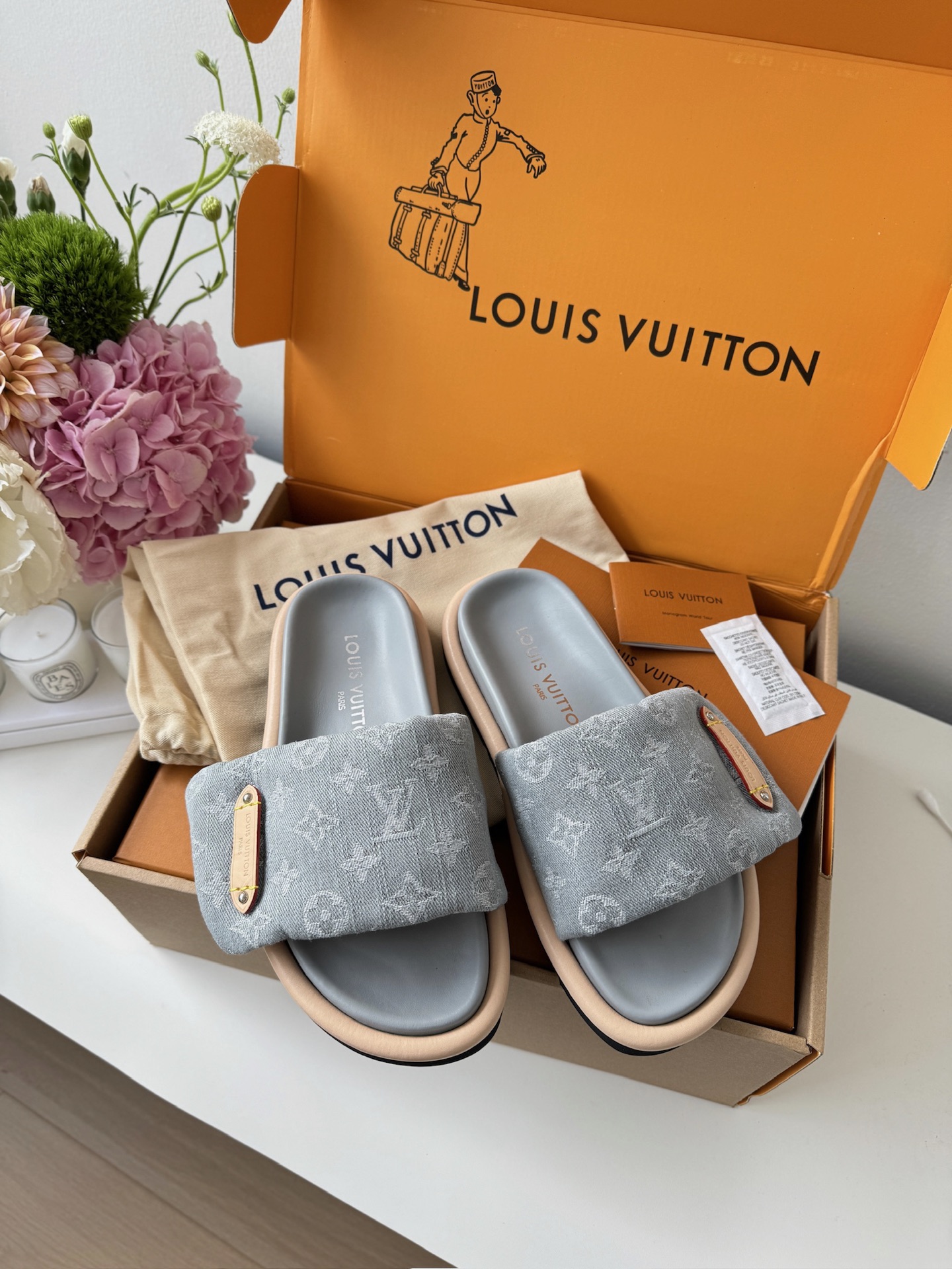 루이비통 Louis Vuitton 슬리퍼