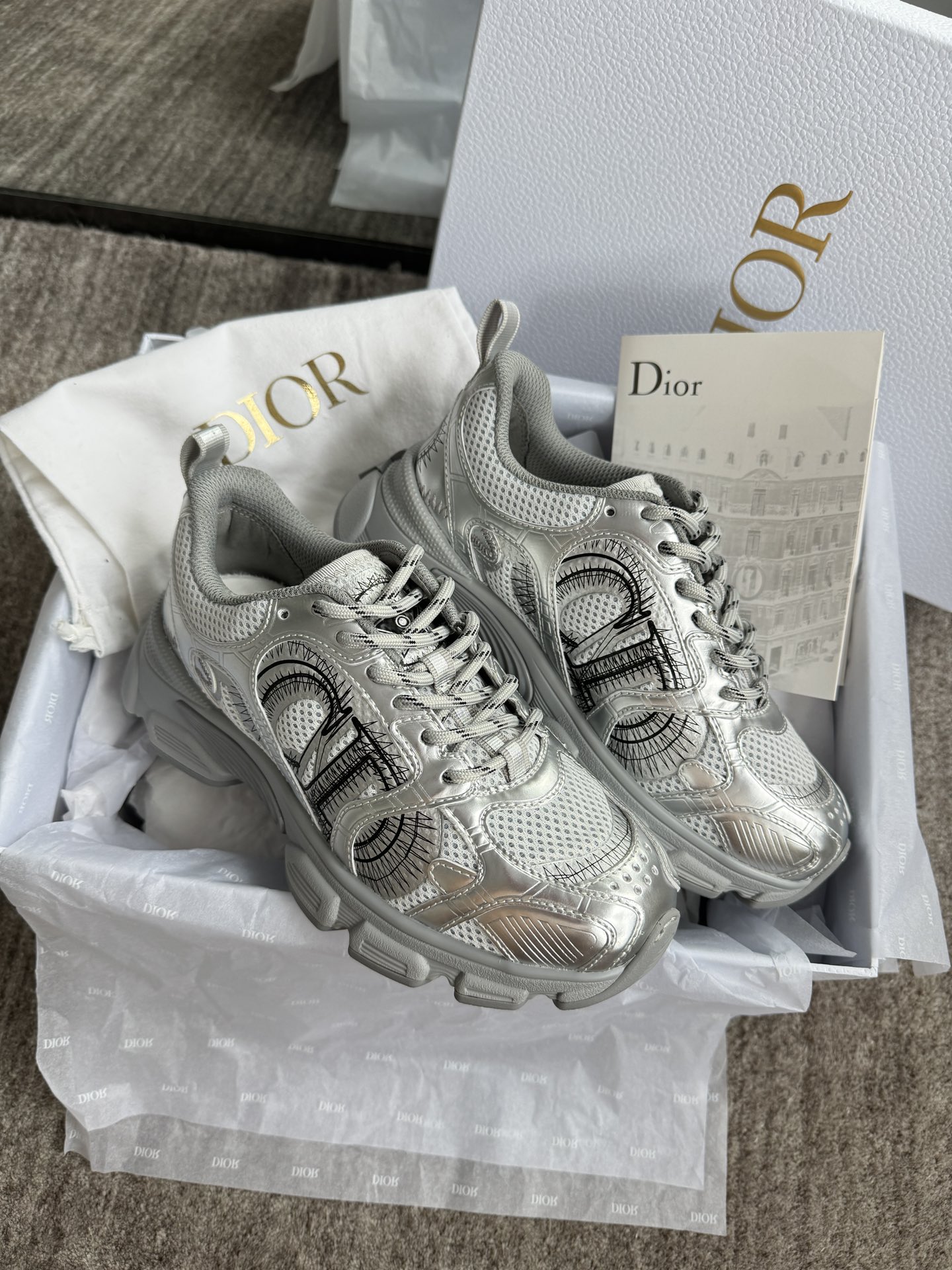 디올 Dior 스니커즈