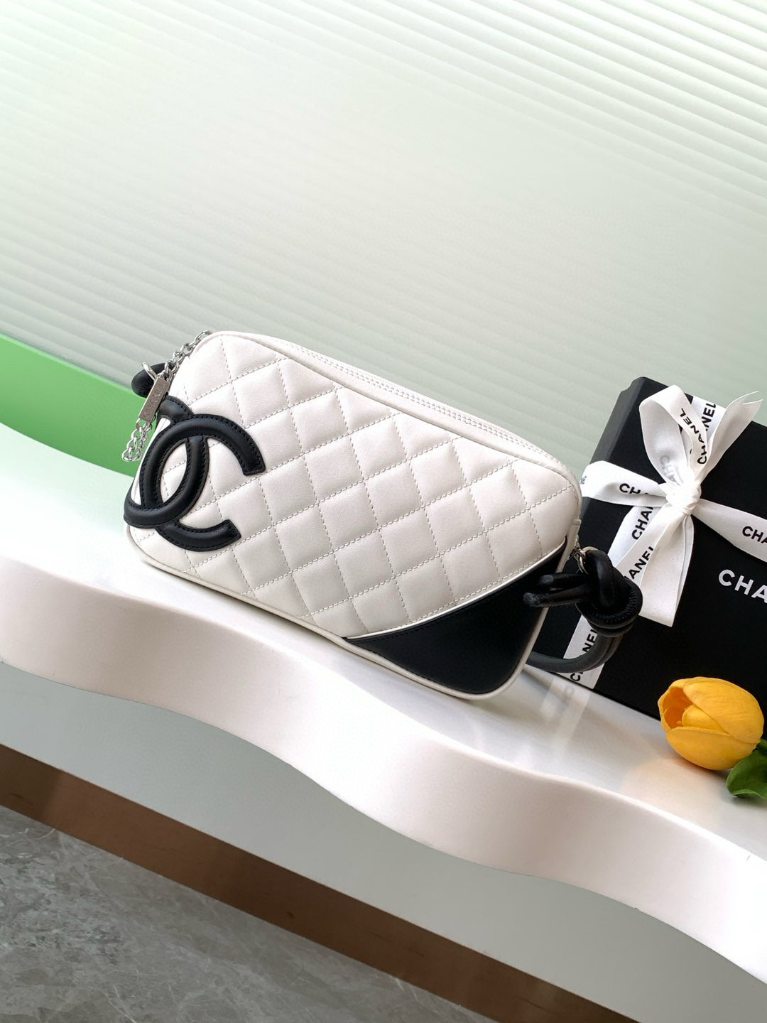 샤넬 Chanel AS6328 White&Black 20cm