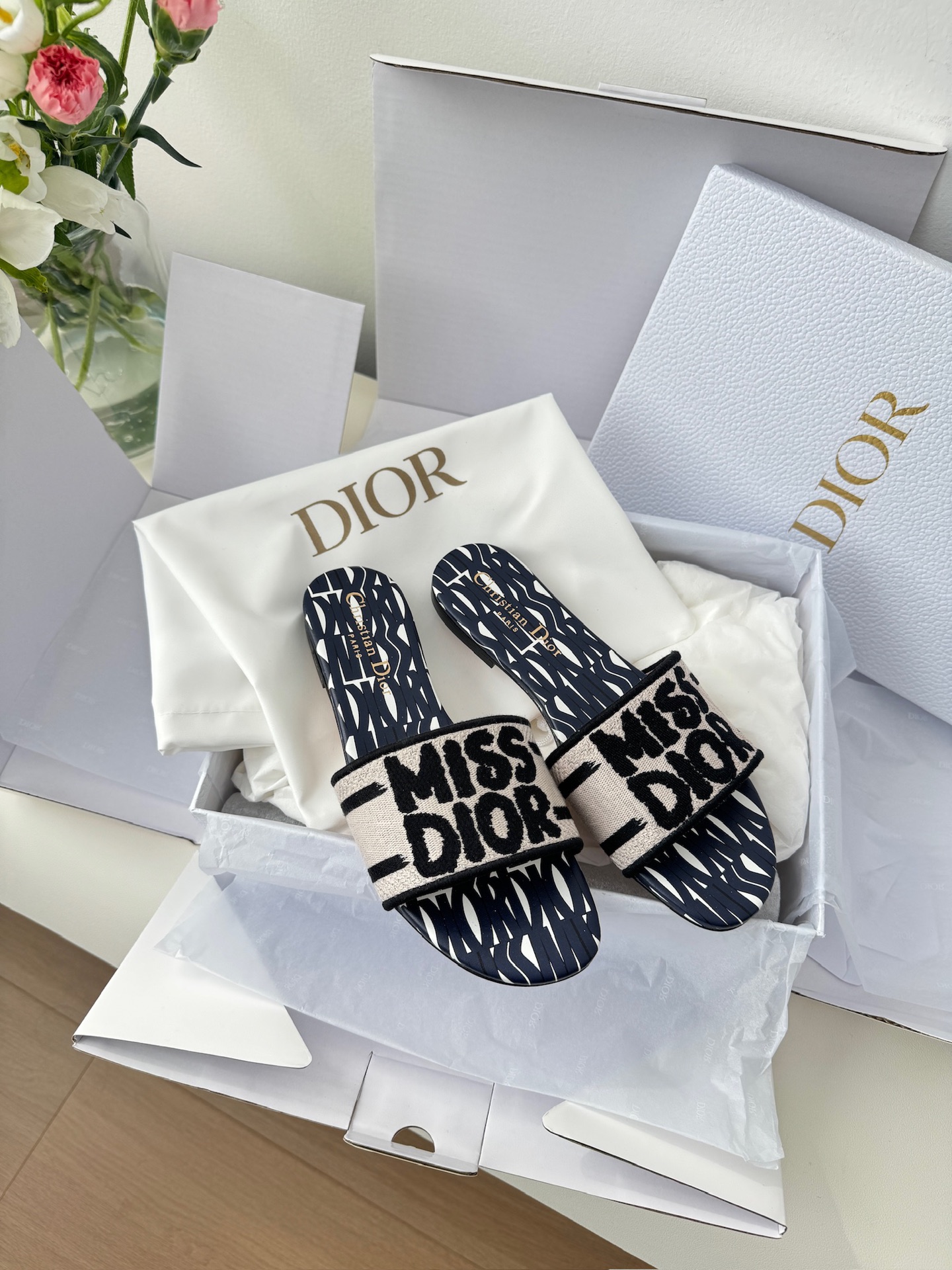 디올 Dior 슬리퍼