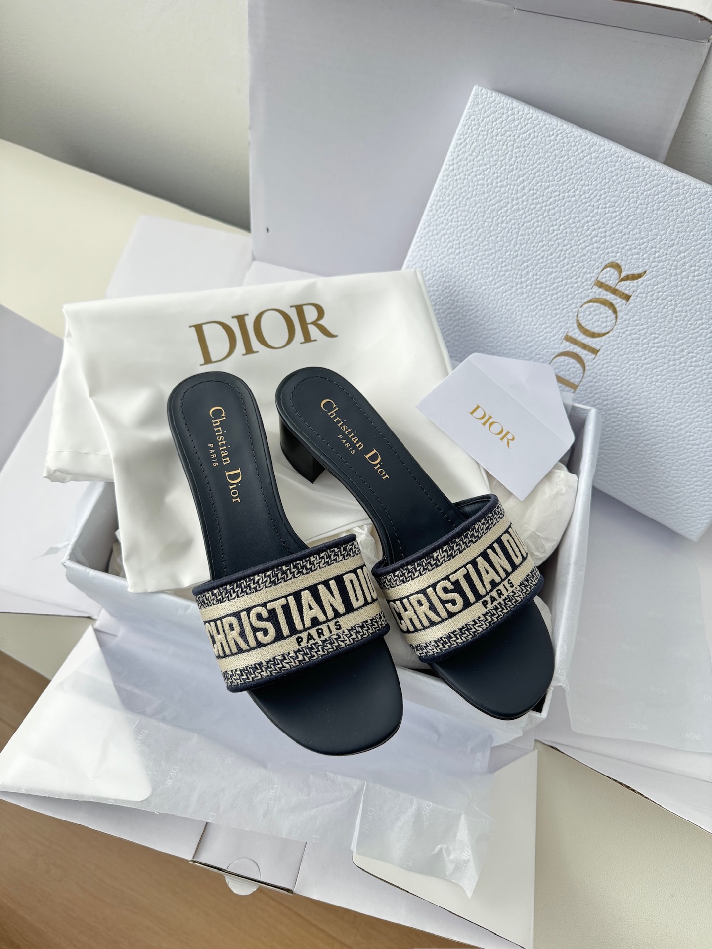 디올 Dior 하이힐